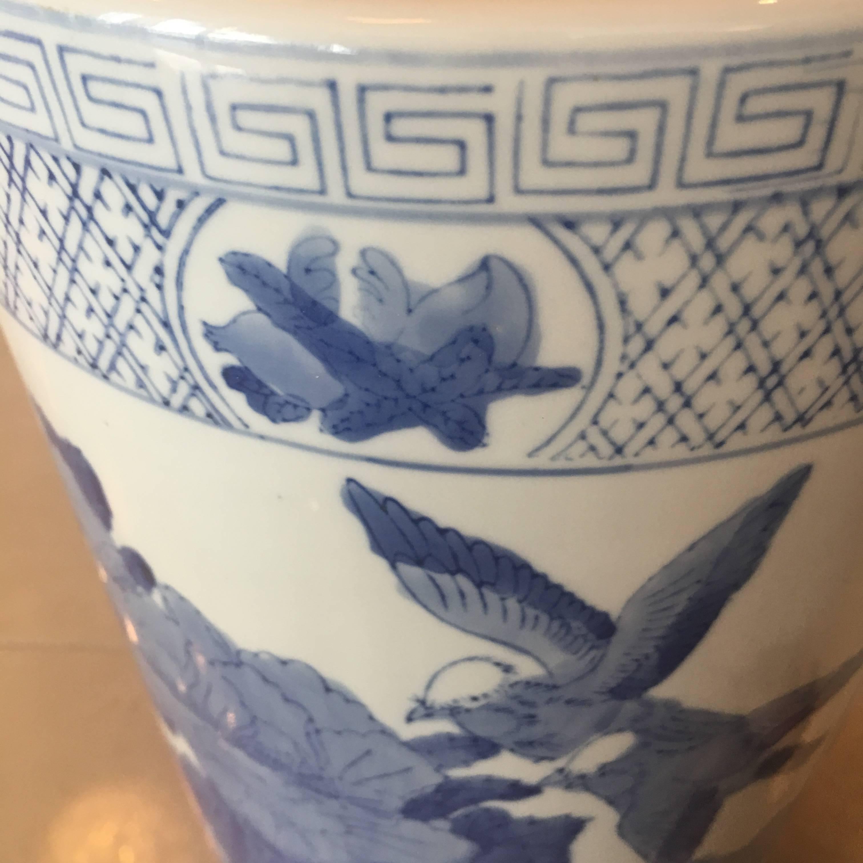 Vintage Umbrella Stand Blue and White Greek Key Chinoiserie Birds Chinese In Good Condition In West Palm Beach, FL