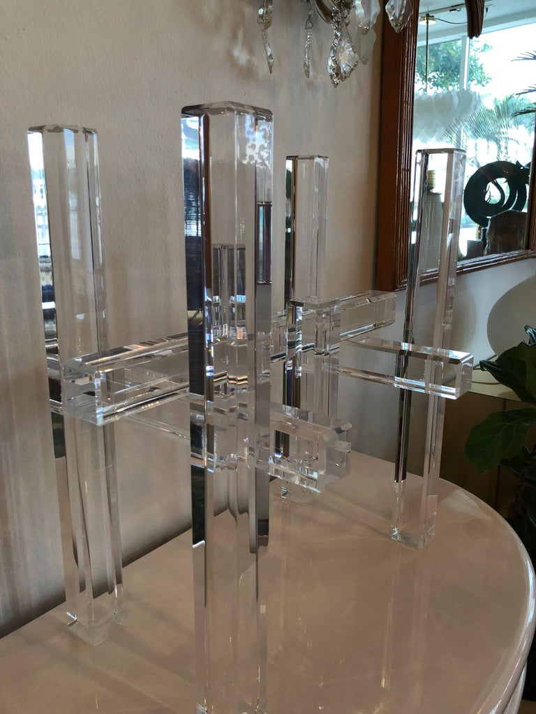Late 20th Century Lucite Skyscraper End Side Table Architectural Column Hollywood Regency For Sale
