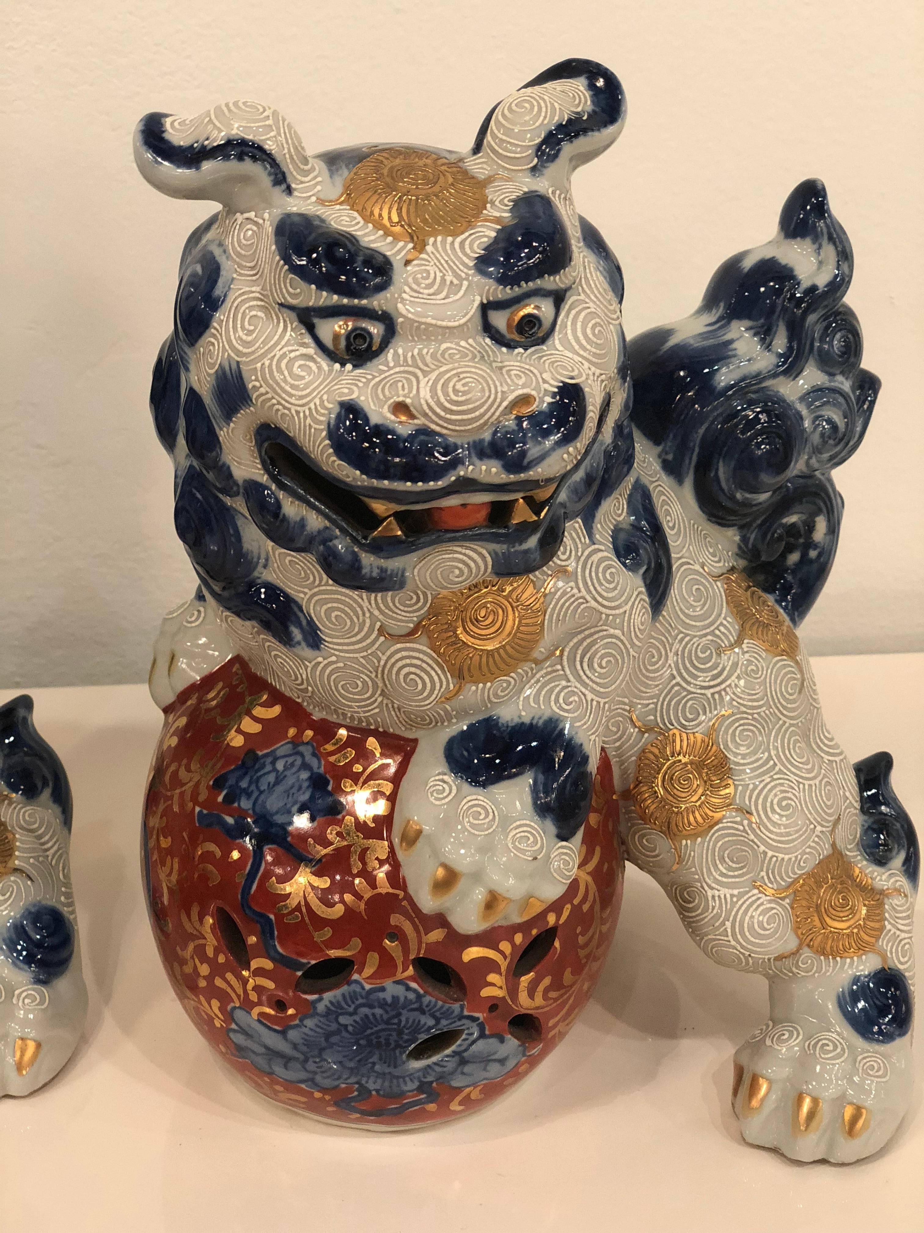Vintage pair of blue and white Foo Dogs. No chips or breaks.