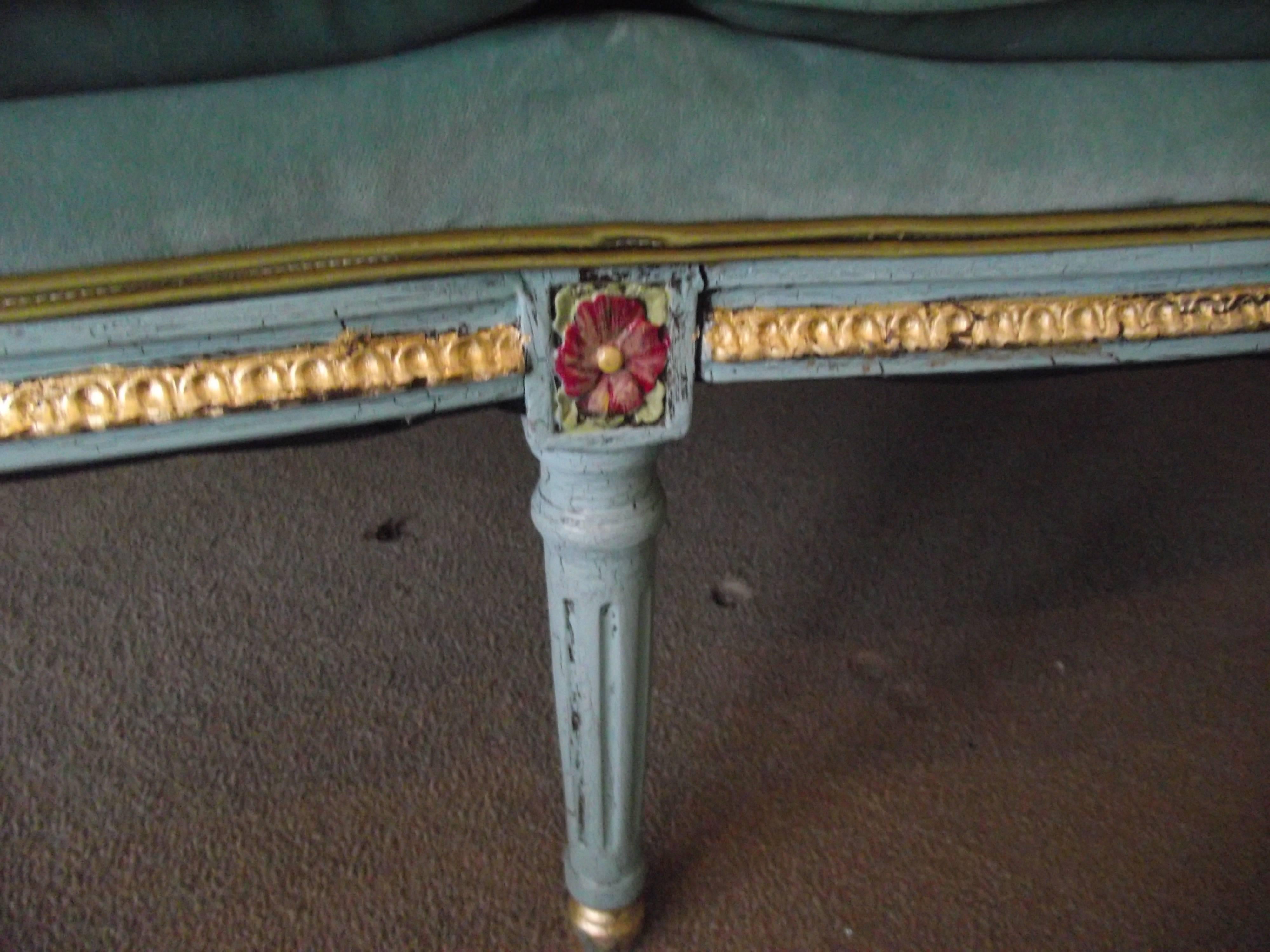 Hand-Carved Georgian Style Settee with Gold Leaf Accents