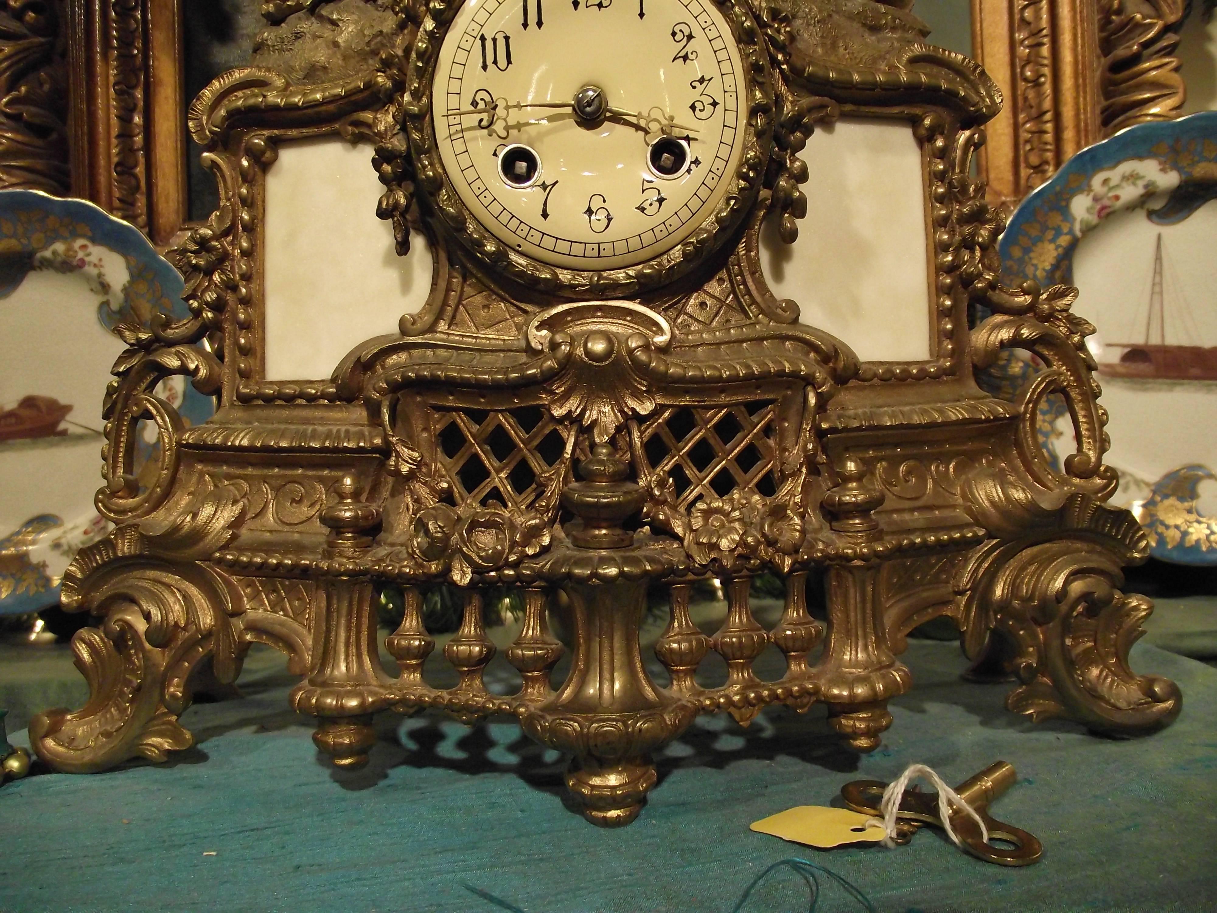 Antique French Clock/  /Latitia, Roman goddess of the home, gifts for man In Good Condition In Harrisburg, PA