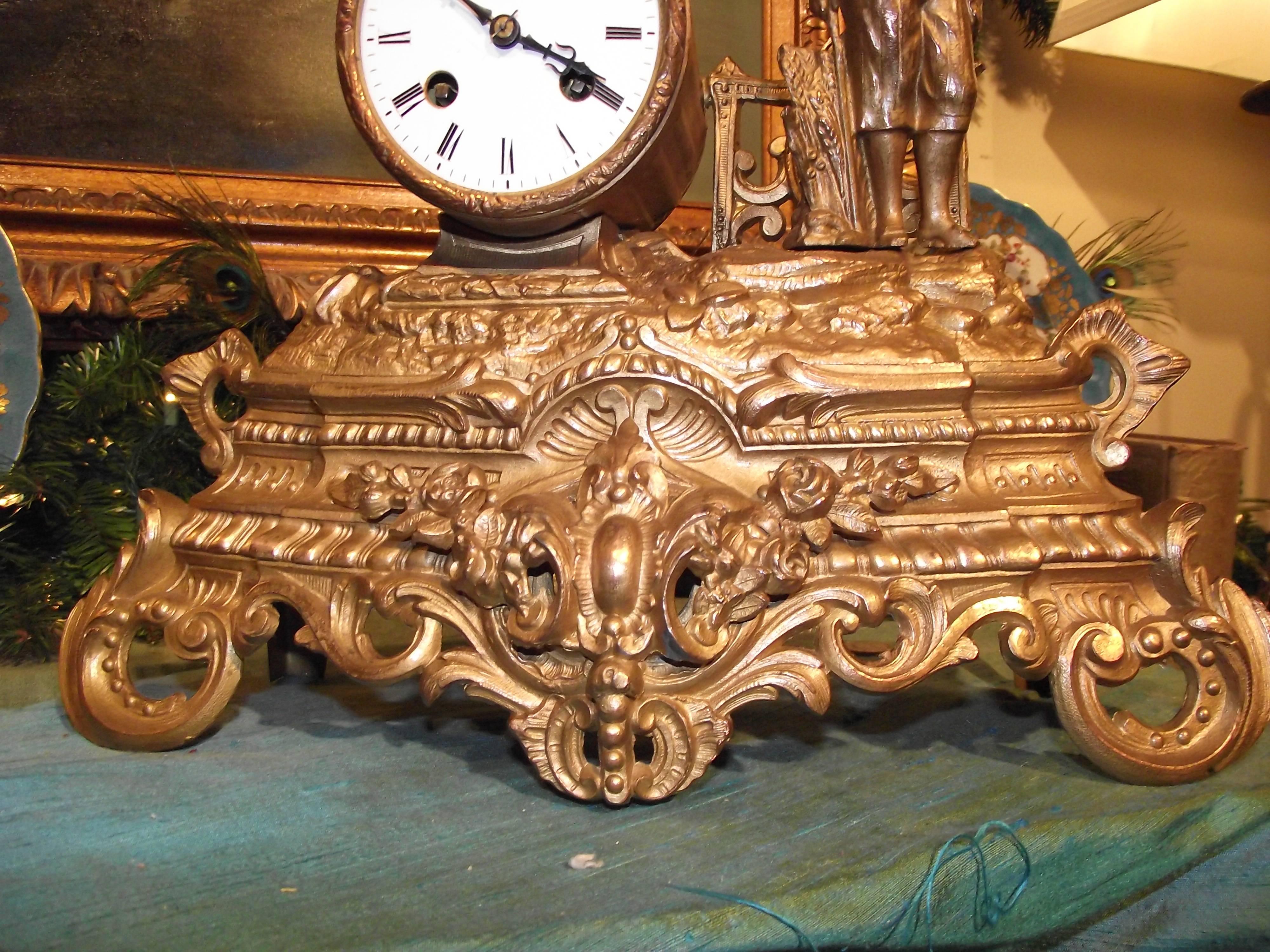 Antique French Clock In Good Condition In Harrisburg, PA