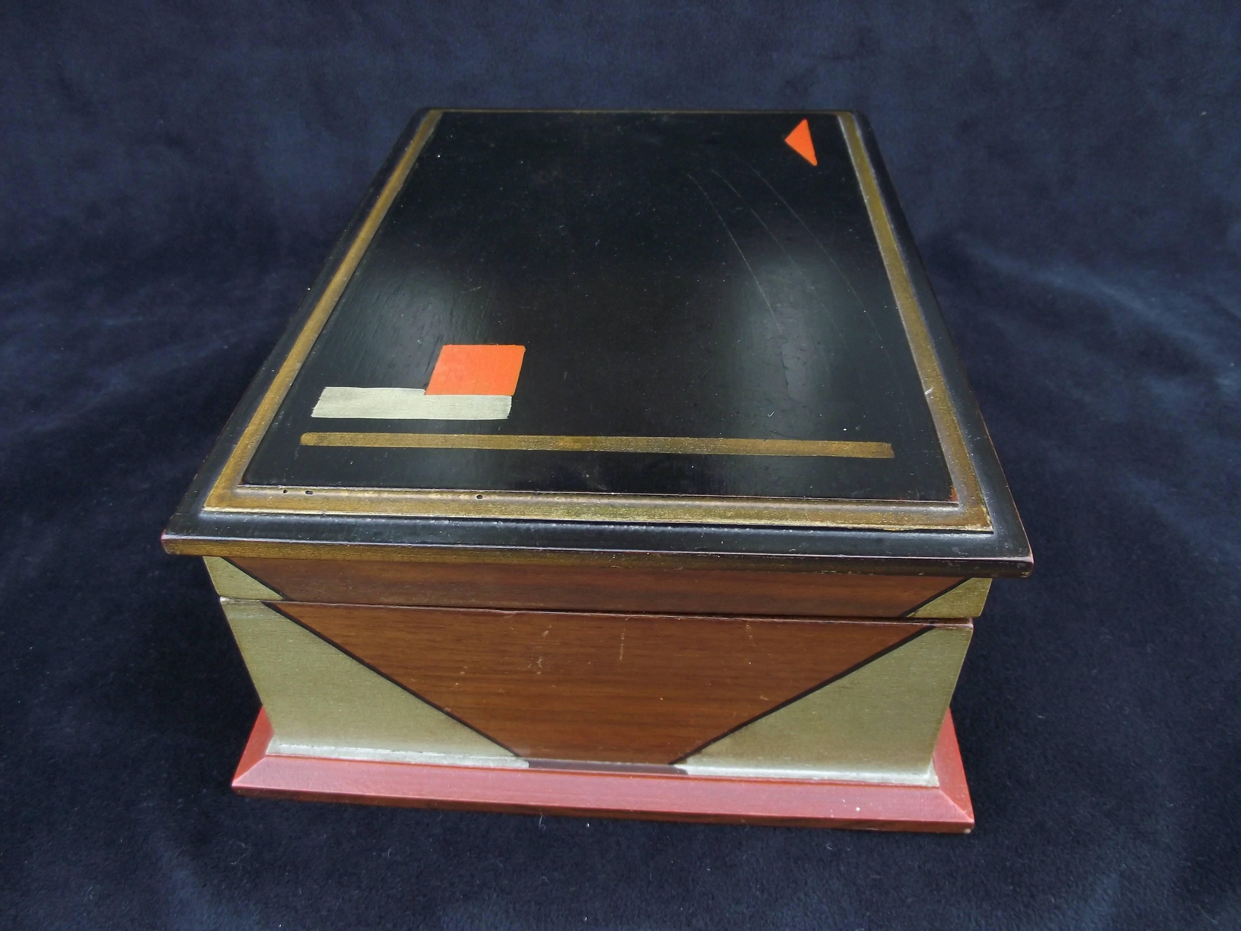 Rare Art Deco Box, Hand-Painted, Gold Accents, Desk Set In Good Condition In Harrisburg, PA