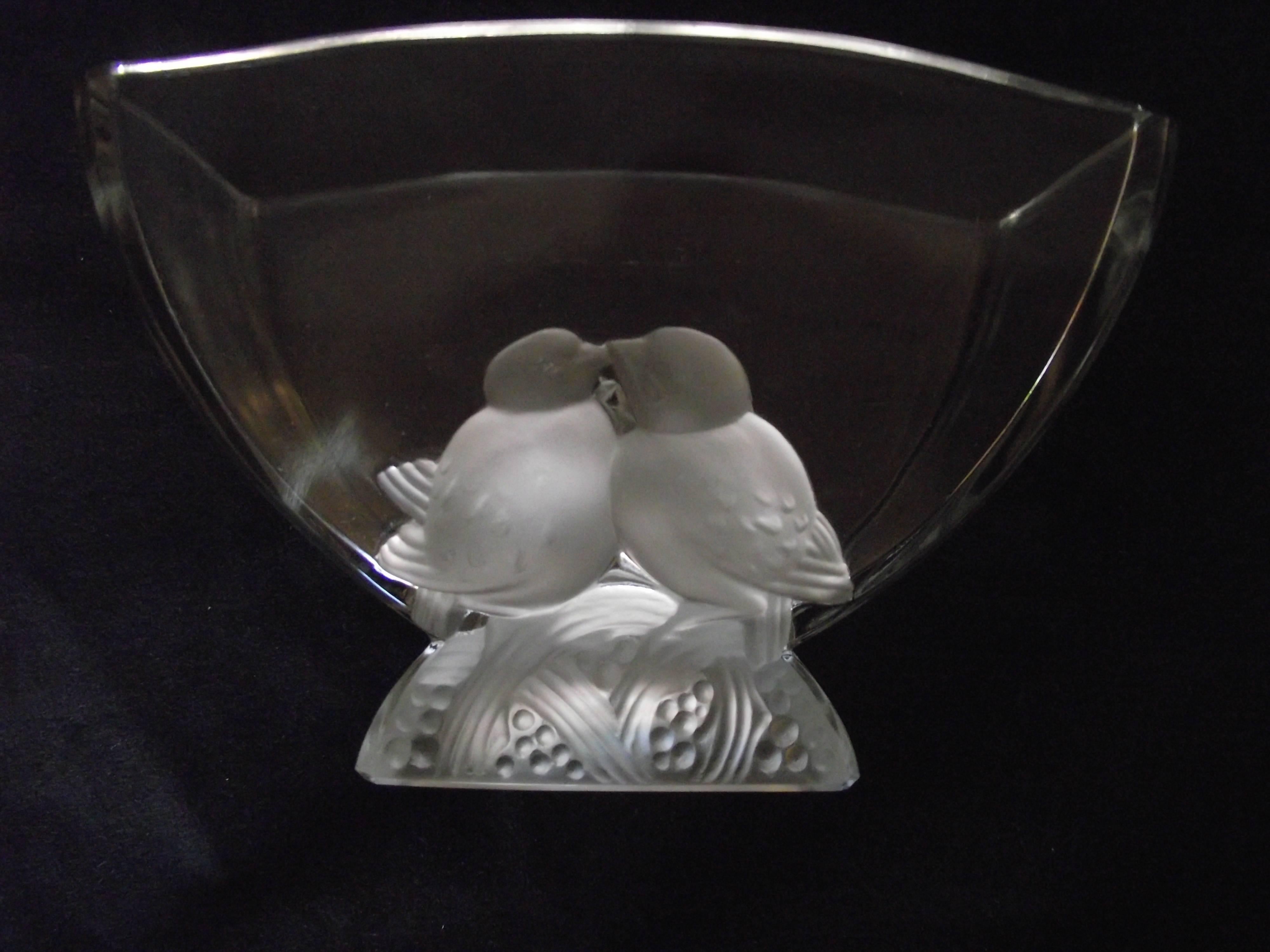 Mid-20th Century Love Bird Art Deco Vase, Signed by Verlys, Valentine or Wedding Gift