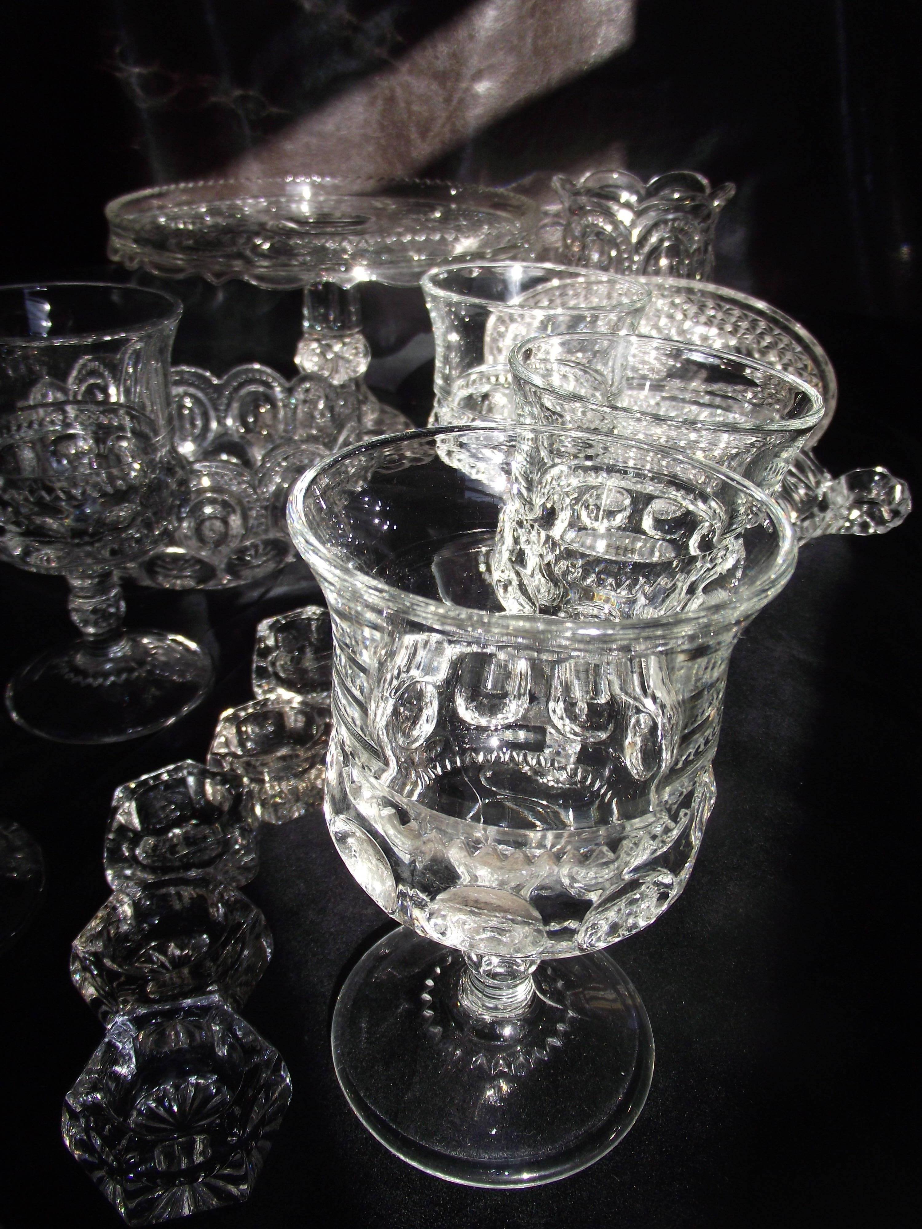 This beautiful group of pressed glass is made up of:
One cake plate 6
