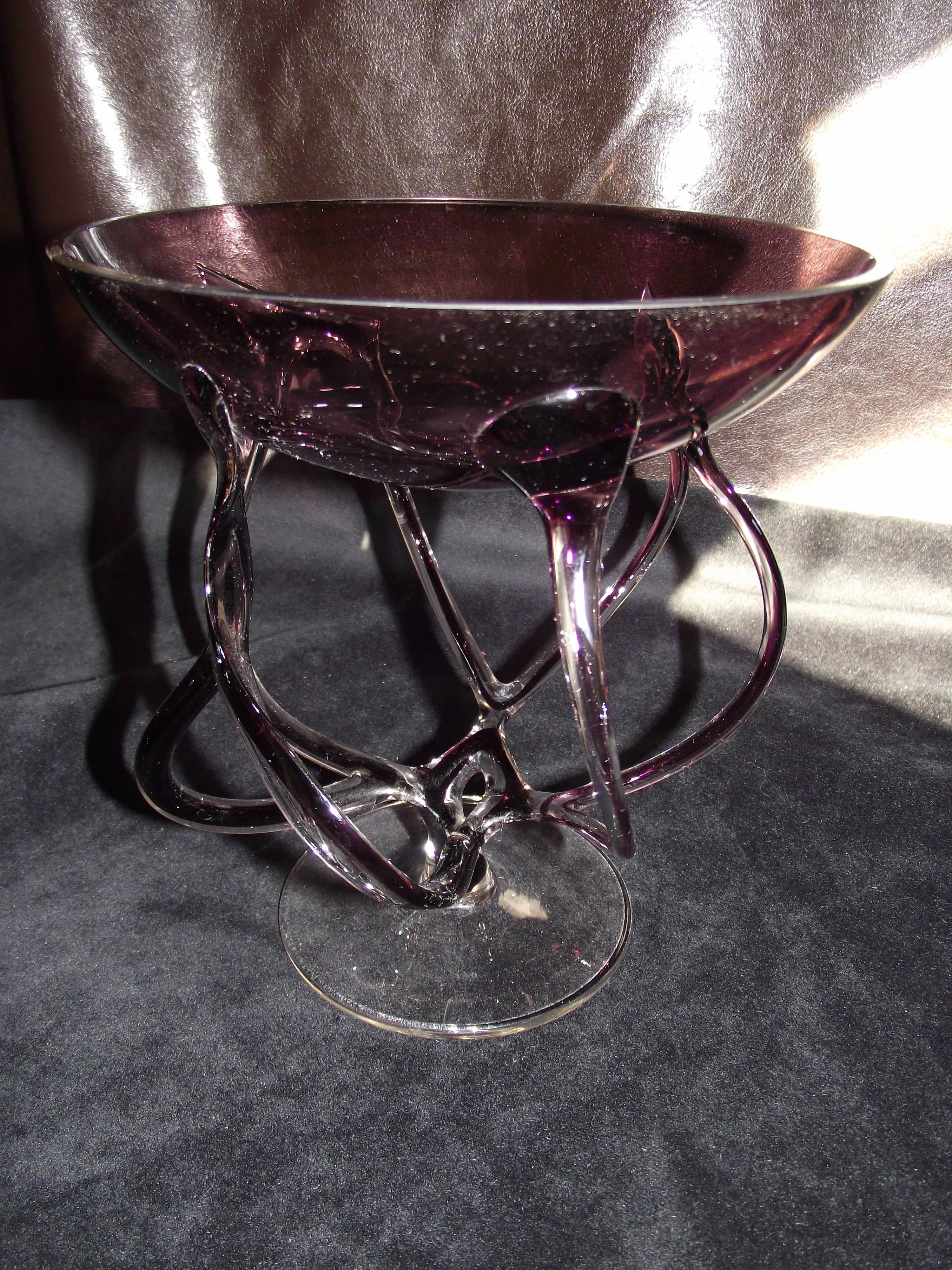 Art Glass Amethyst Footed Bowl, Unsigned Contemporary Art Glass Footed Bowl In Excellent Condition For Sale In Harrisburg, PA