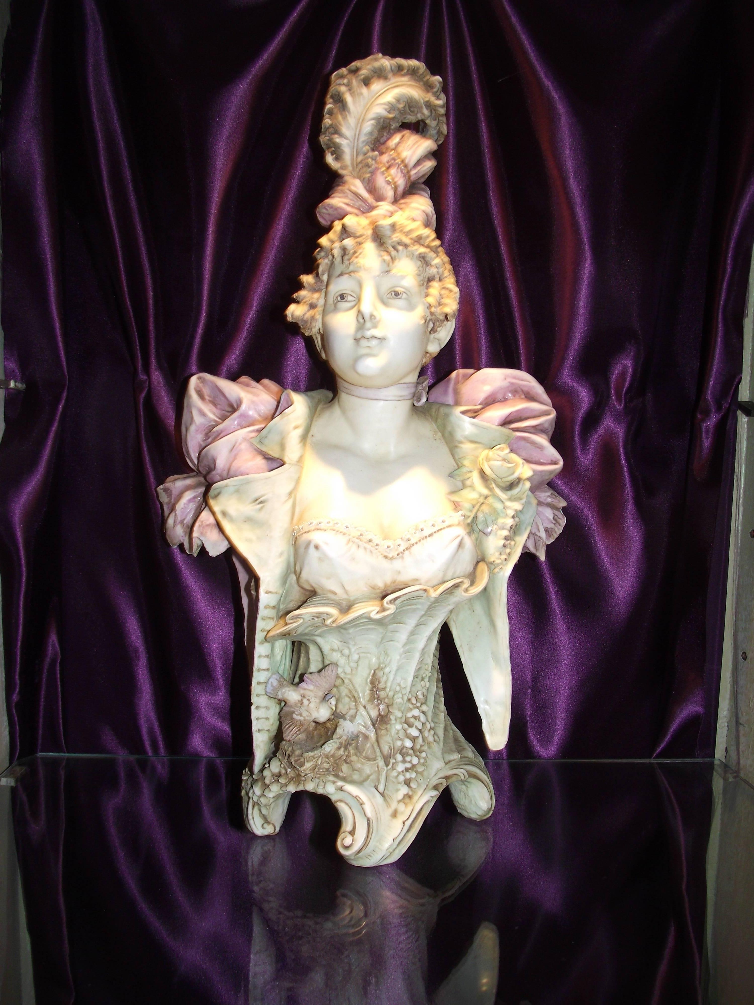 Antique Terplitz Porcelain  Bust, Austrian Porcelain Lady Bust For Sale 4