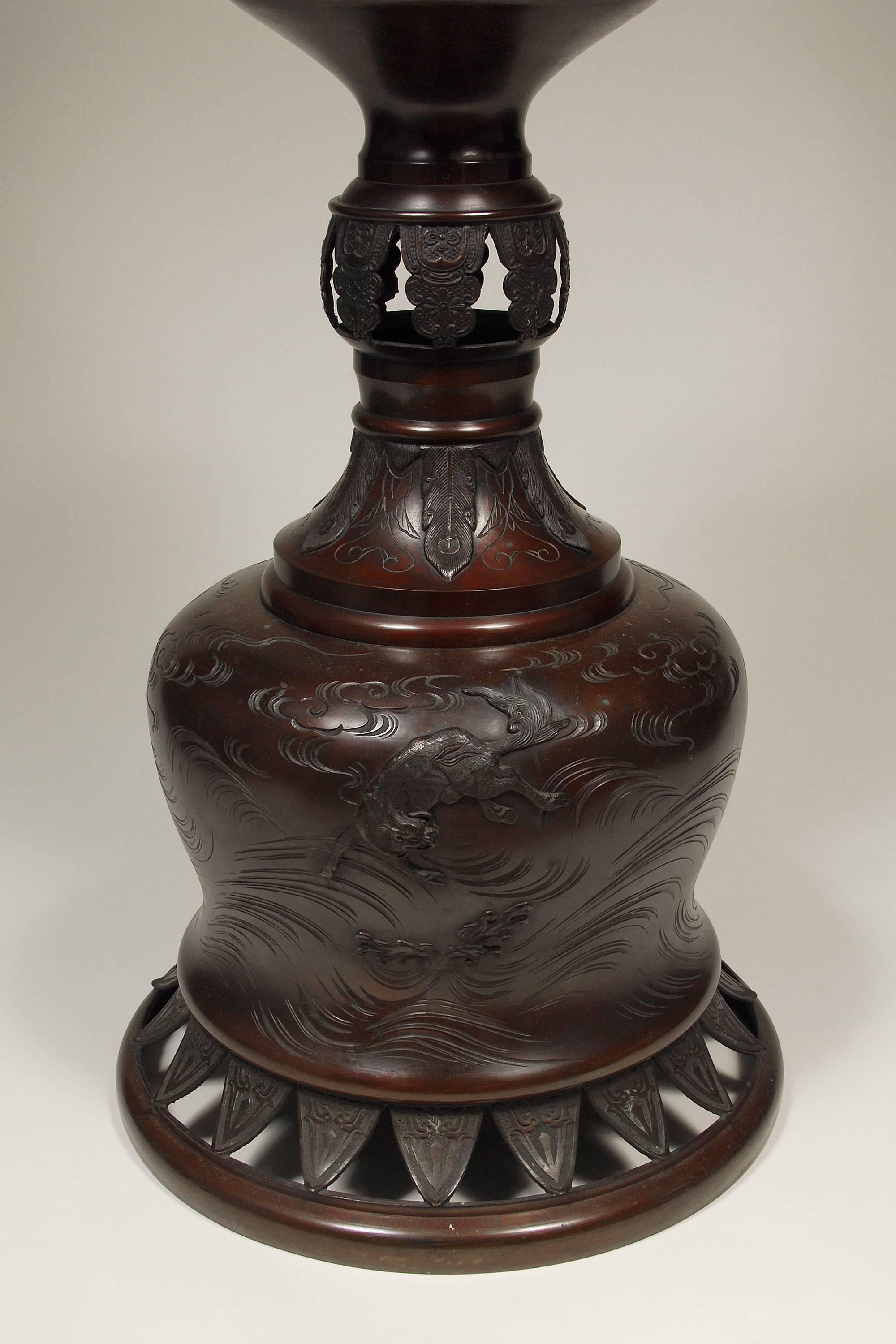 19th Century Antique Japanese Meiji Bronze Floor Lamp For Sale 2