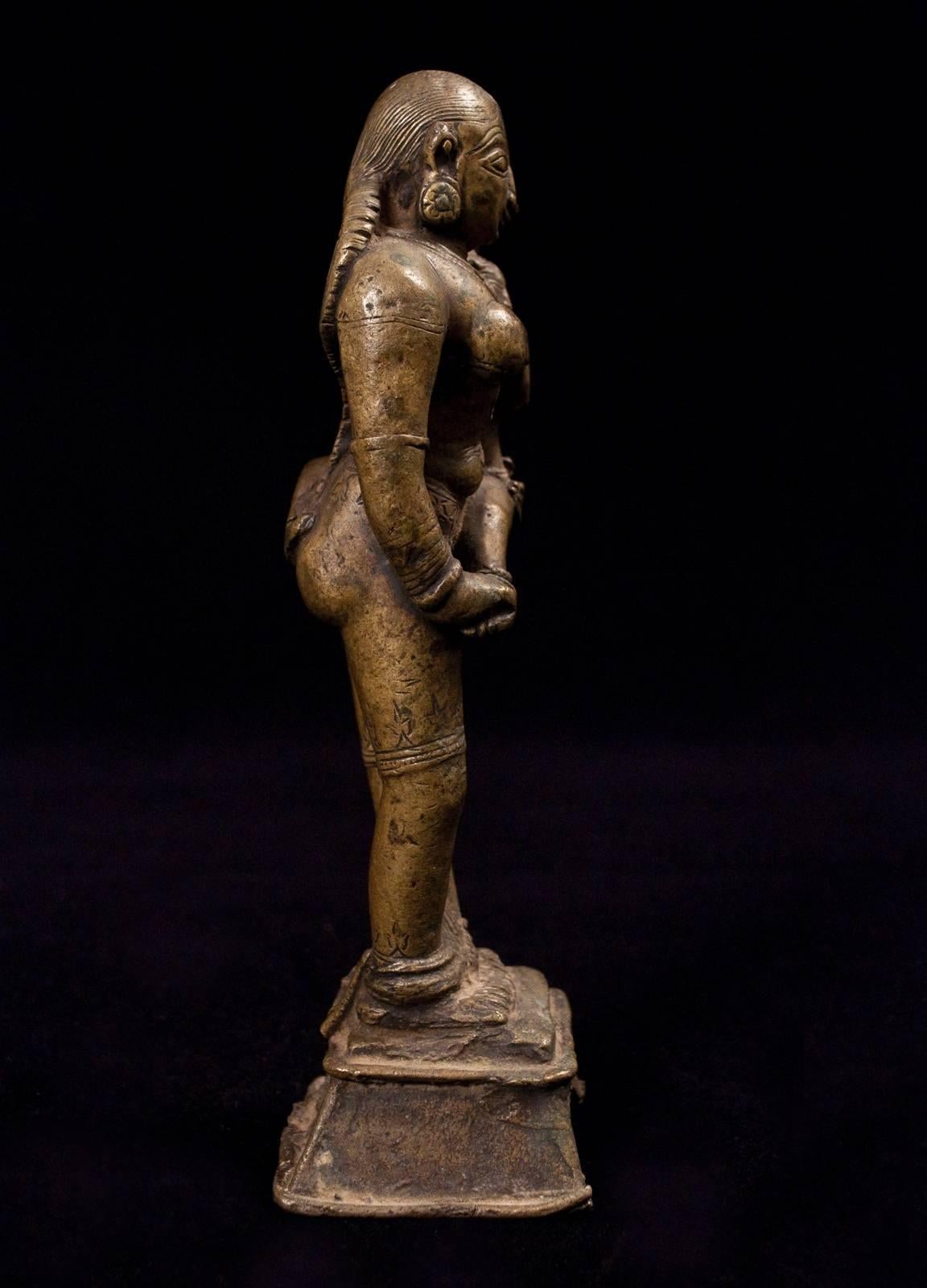 17th Century Lost Wax Cast Bronze Parvati with Child, India In Good Condition In Point Richmond, CA