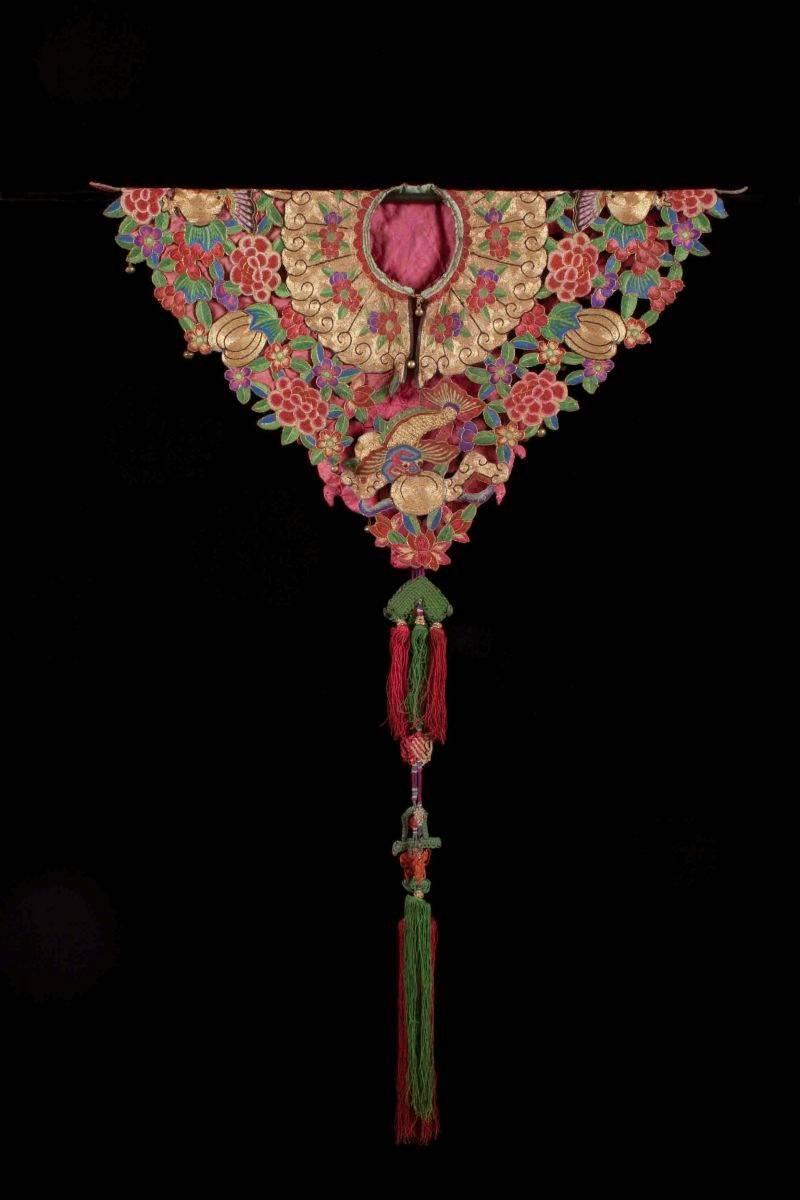 Chinoiserie Early 20th Century Lady's Festival Collar, China