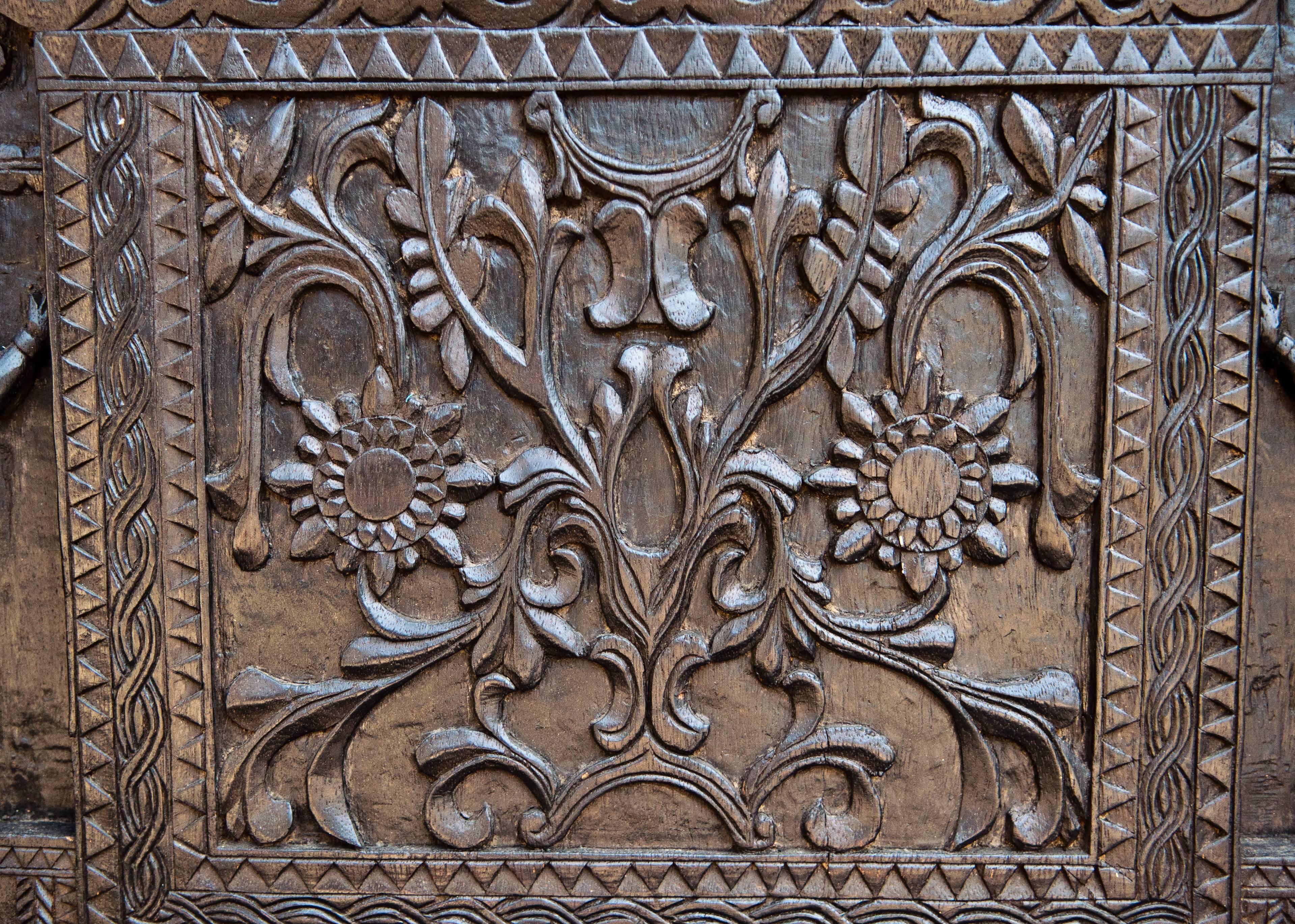 Carved Tribal Wall Panel, Laso So Hagu from Nias, Indonesia, Mid-20th Century 1