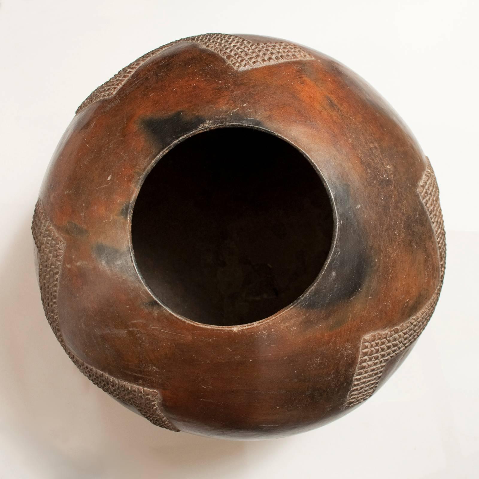 South African Mid-20th Century Zulu Ceramic Beer Pot, South Africa
