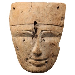 Maschera di mummia egiziana di grandi dimensioni in legno di cedro antico dolcemente raffinato