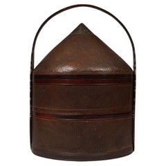 Cappelliera a due livelli in legno e bambù, Cina, Dinastia Qing (1870 ca.)