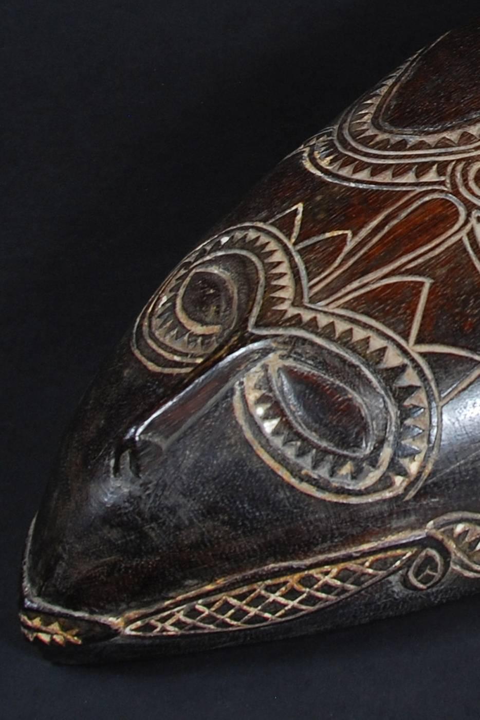 Hand-Carved Mid-20th Century Tami Islands Papua New Guinea Tribal Wooden Feast Bowl For Sale