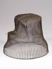 Cappello di pelo di cavallo della fine del XIX secolo con base originale in Wood, Corea