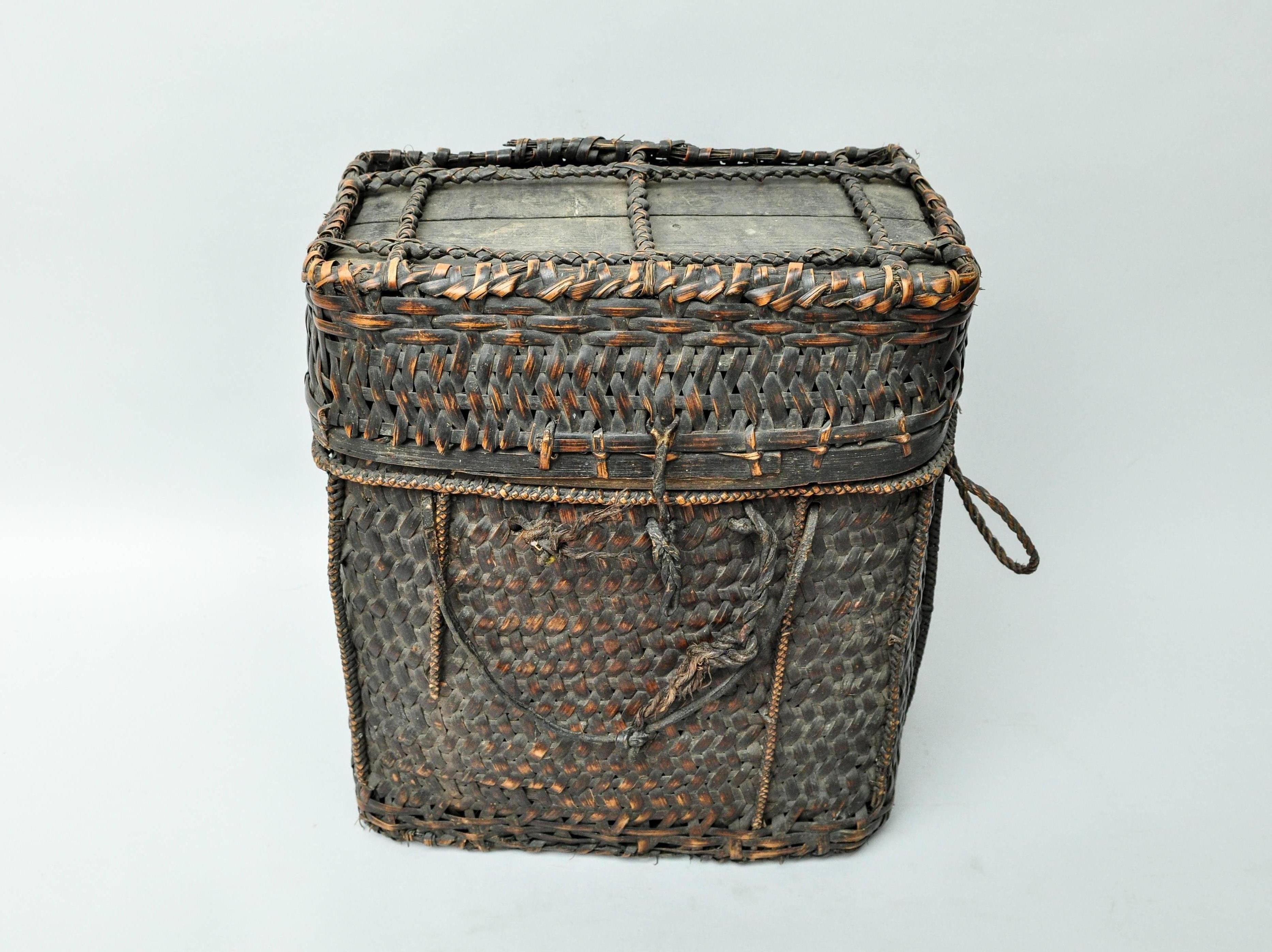 Tribal Storage and Carrying Basket with Lid from Bhutan, Mid-Late 20th Century 2