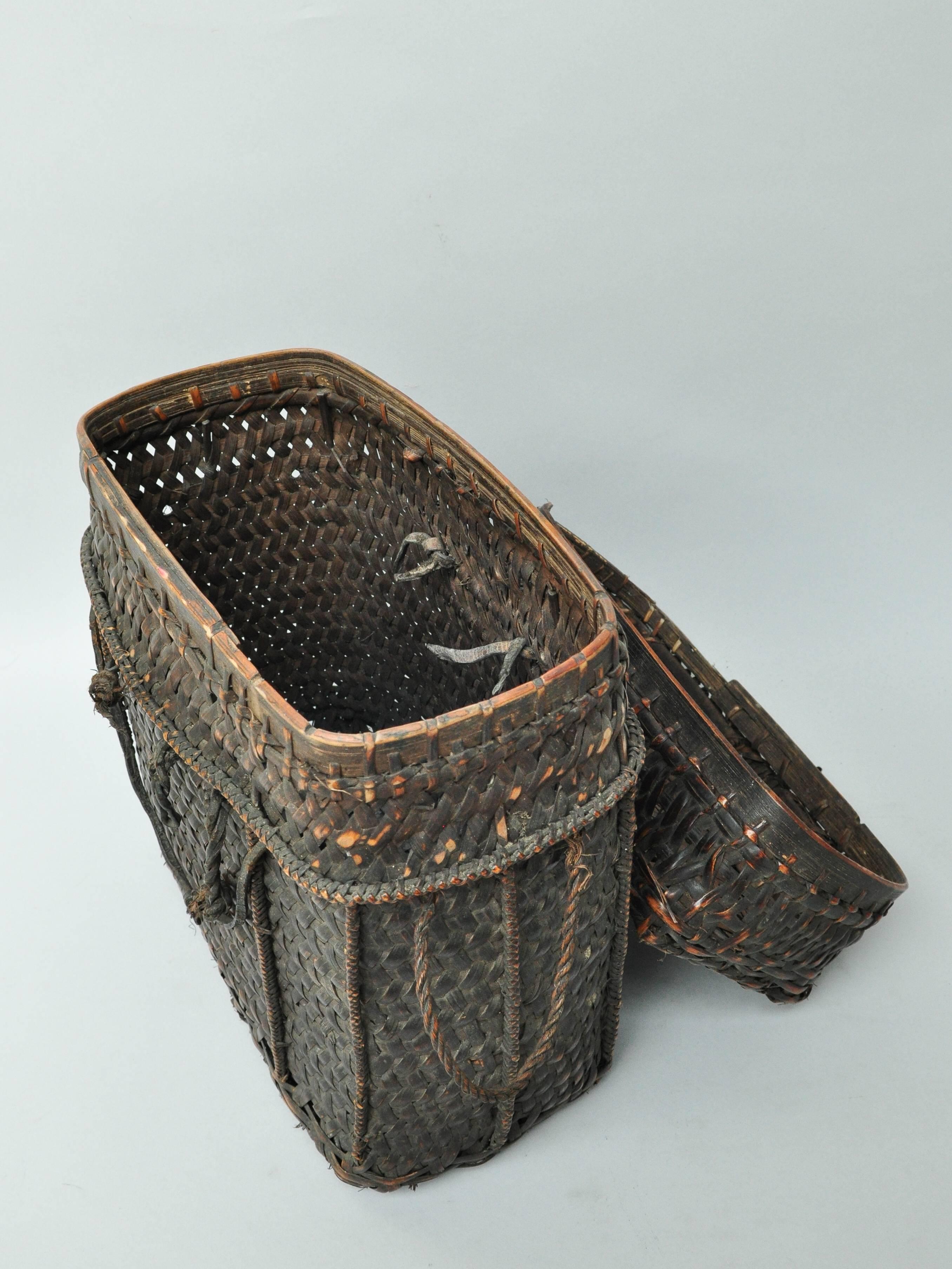 Tribal Storage and Carrying Basket with Lid from Bhutan, Mid-Late 20th Century In Fair Condition In Point Richmond, CA