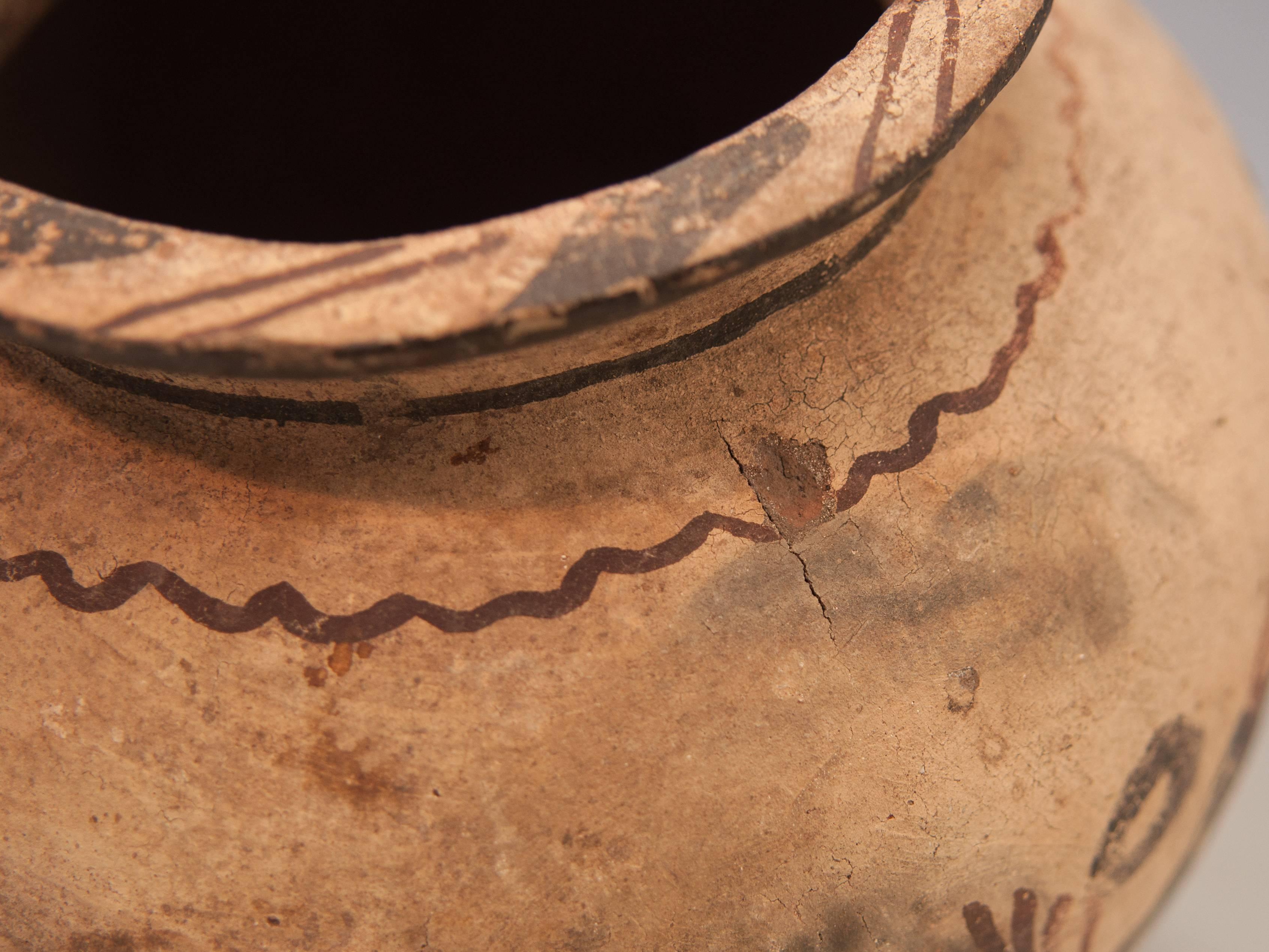 Earthenware Pot with Floral Design Mid-20th Century, Molucca Islands, Indonesia 2