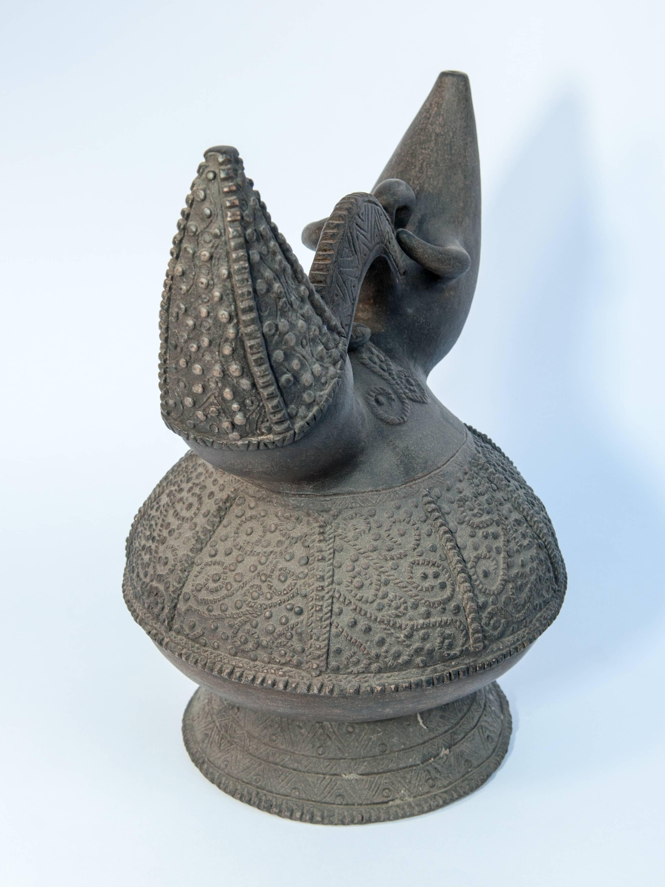Earthenware Kendi with Raised Design. Lampung Sumatra. Early to Mid-20th Century In Good Condition In Point Richmond, CA