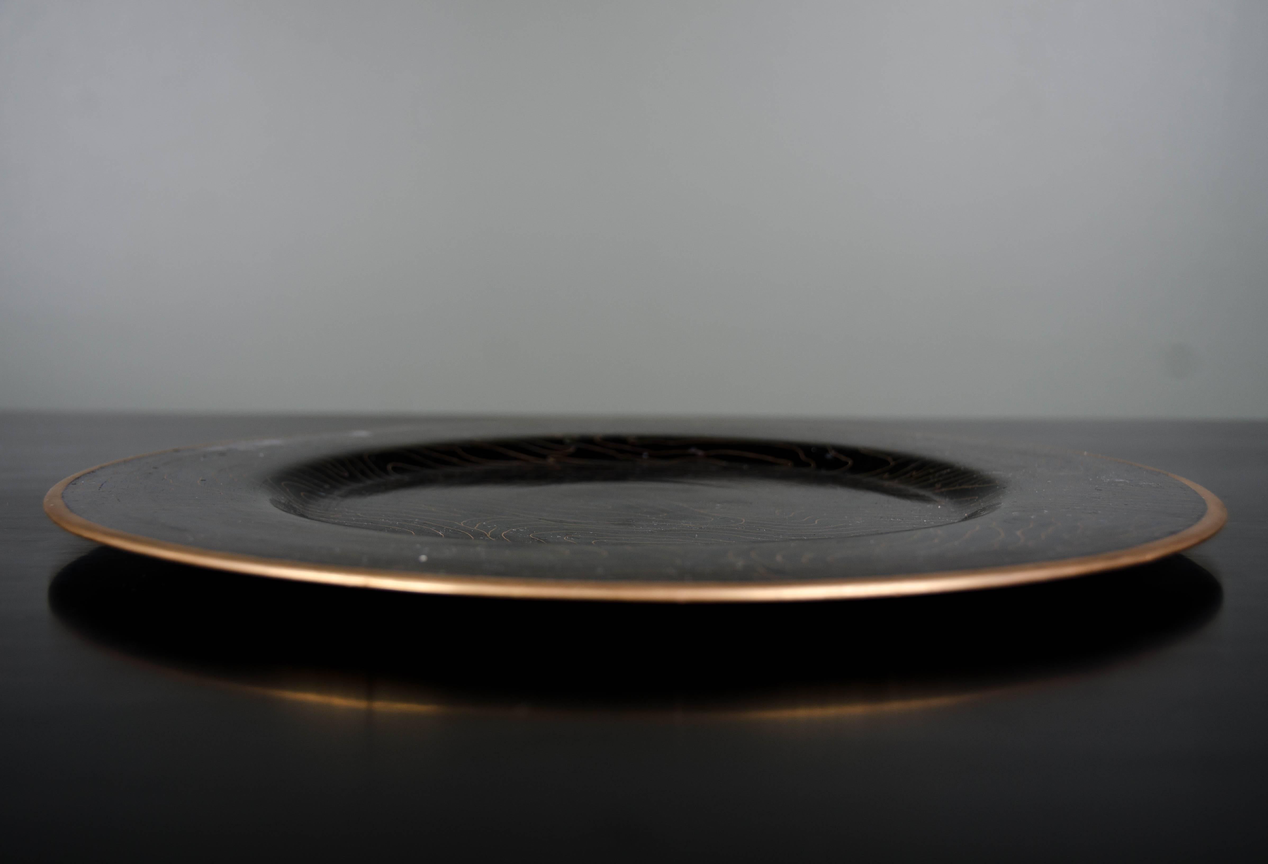 Charger - Black Woodgrain Design Cloisonné by Robert Kuo, Limited Edition In New Condition For Sale In Los Angeles, CA