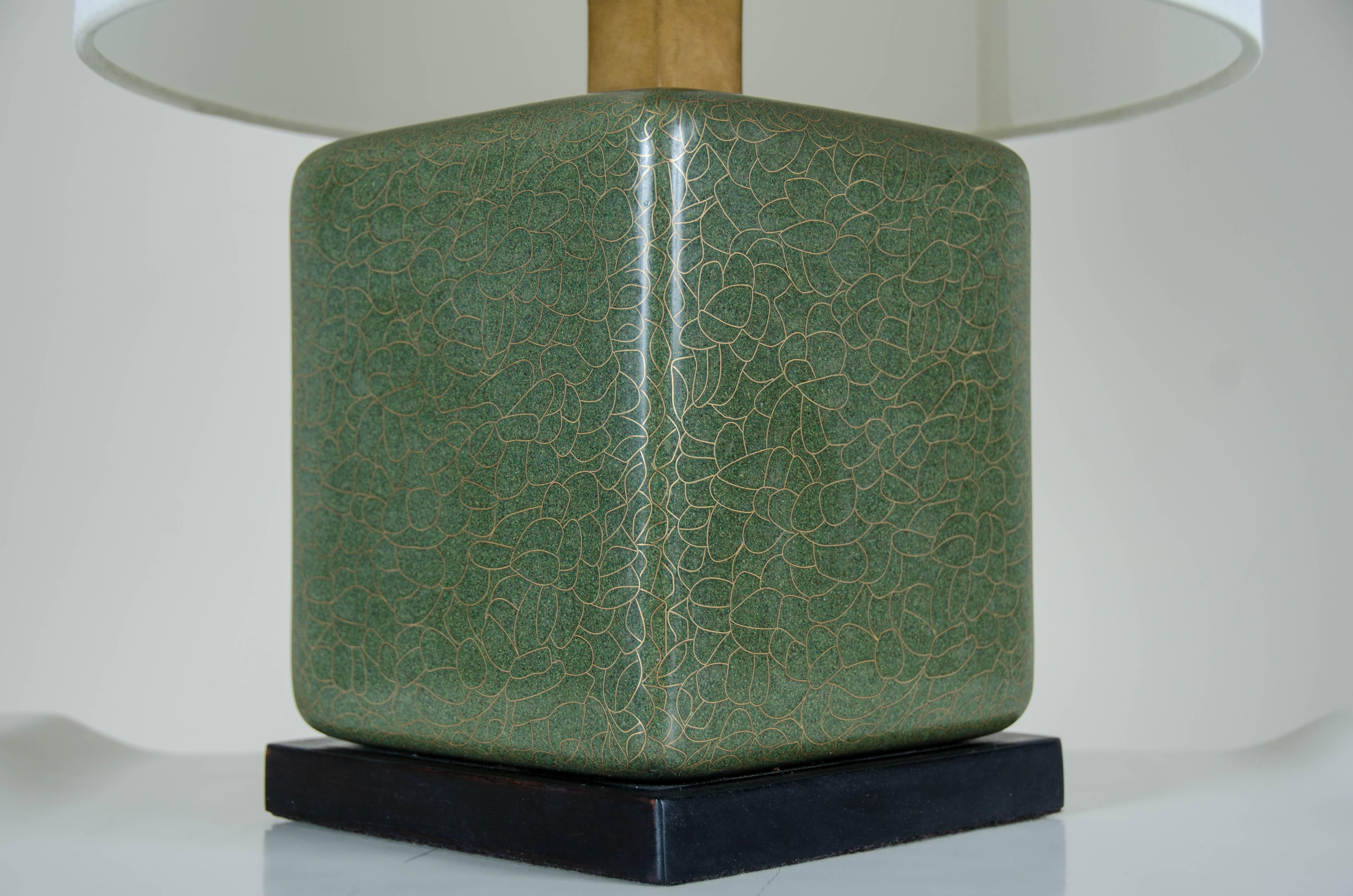 Cloisonné Lampe cubique de Robert Kuo, Moss Cloisonn, Édition limitée en vente