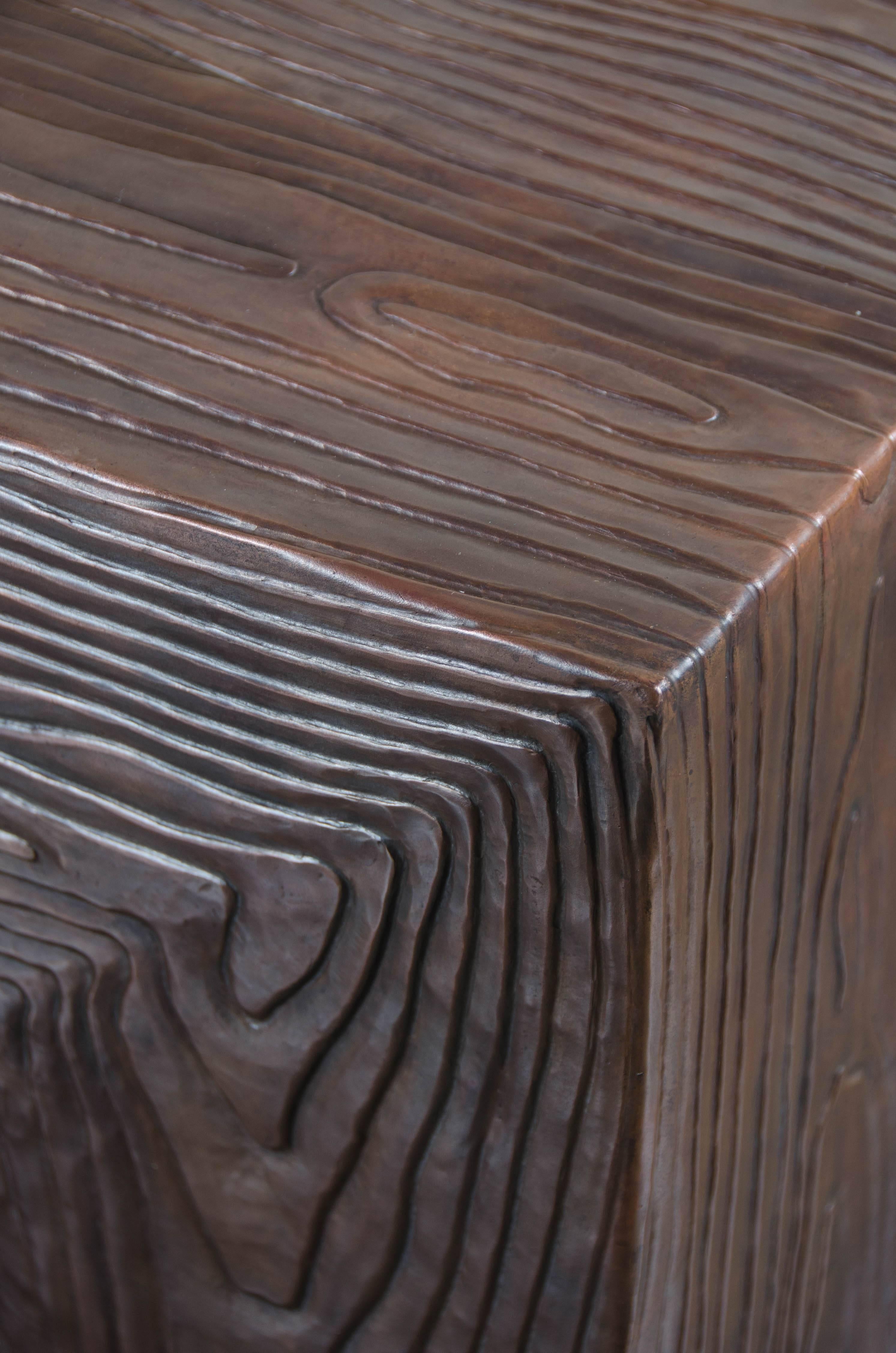 Long Woodgrain Bench - Antikes Kupfer von Robert Kuo, limitierte Auflage im Zustand „Neu“ im Angebot in Los Angeles, CA
