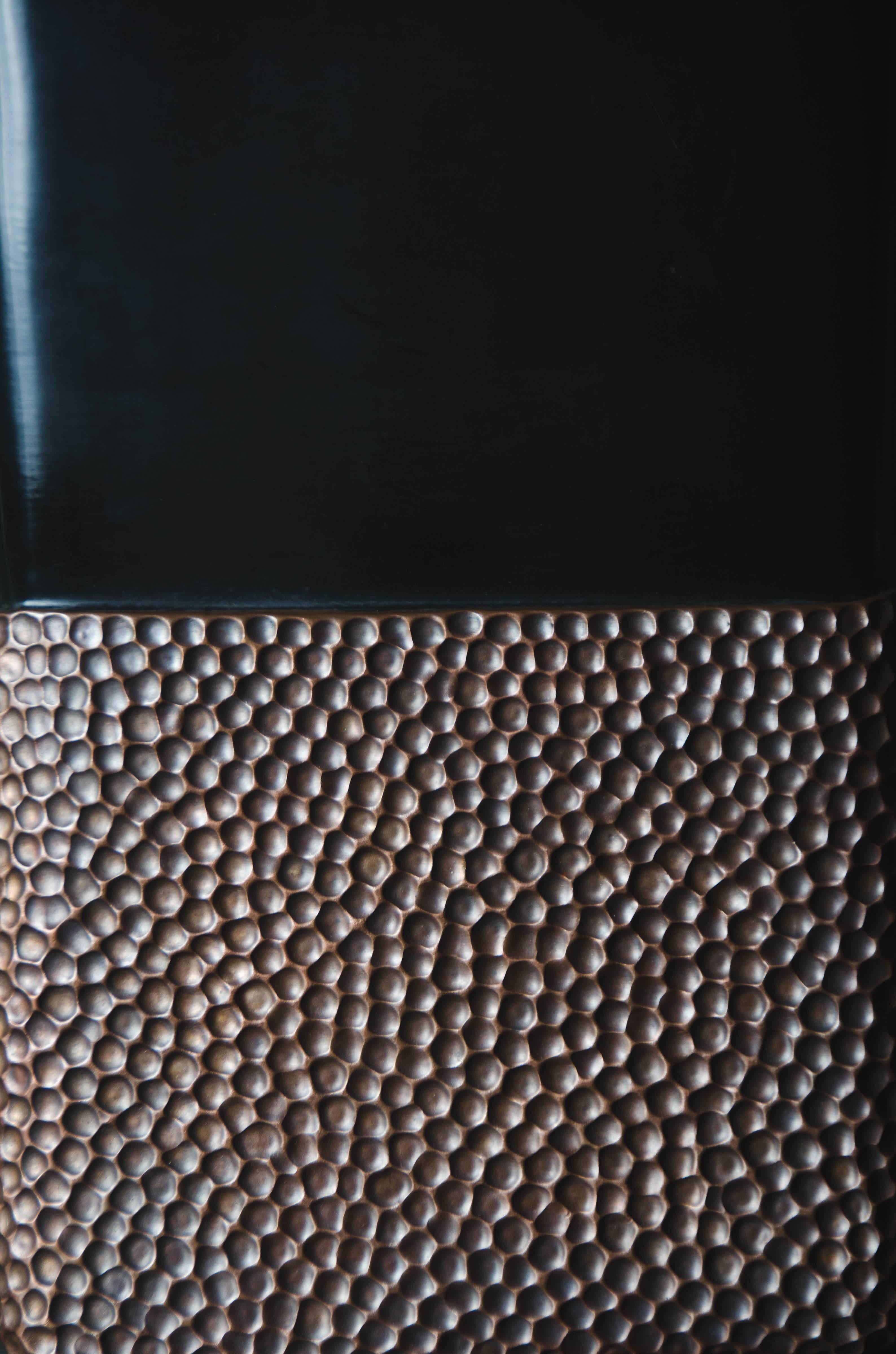 black pebble lamp