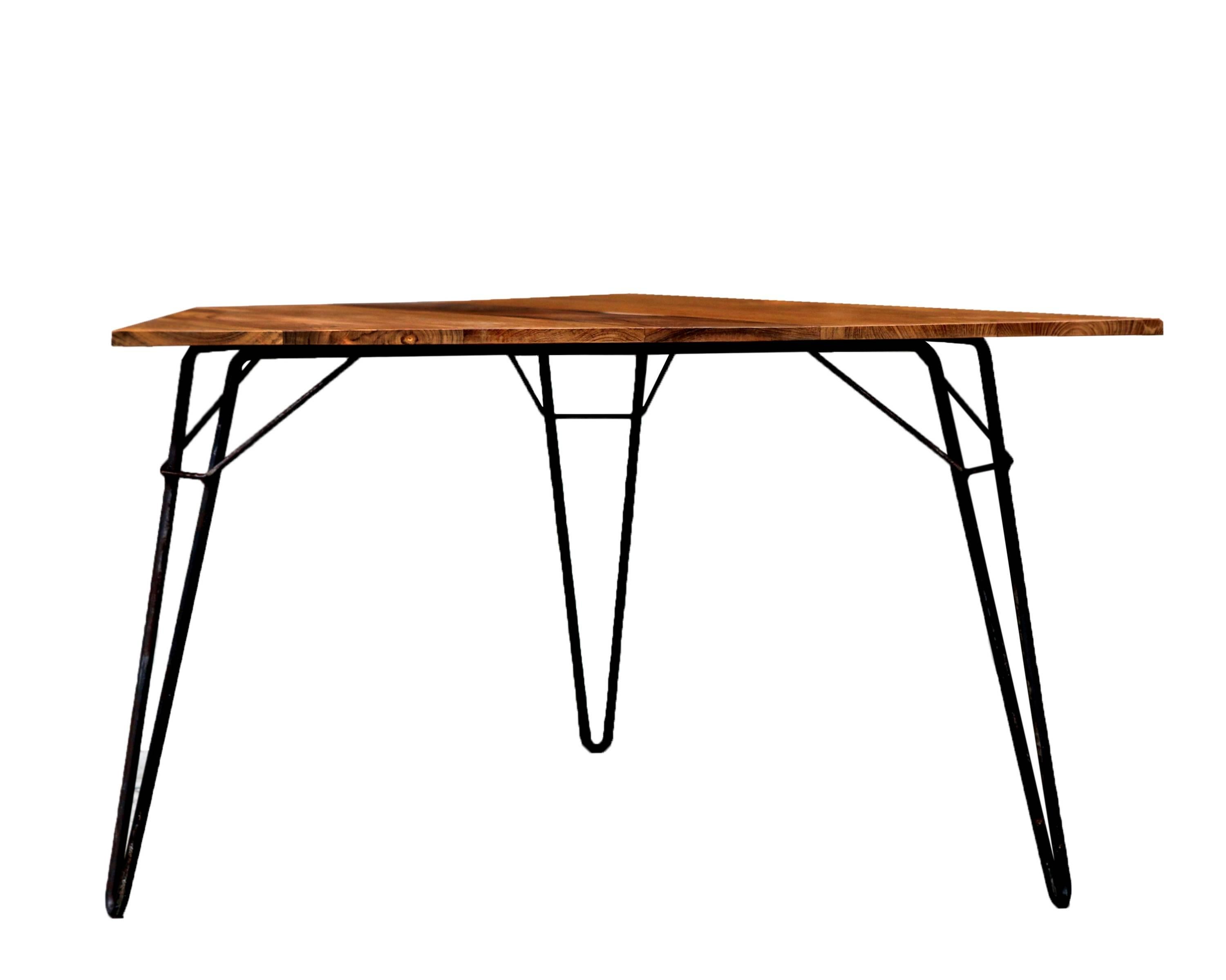 Very rare T1 kitchen or office table, with a solid vintage wooden top. Very nice patina. It is one of the best designs by Willy Van Der Meeren Belgian Architect and designer. We have six matching tables available. This listing is for one table.
The