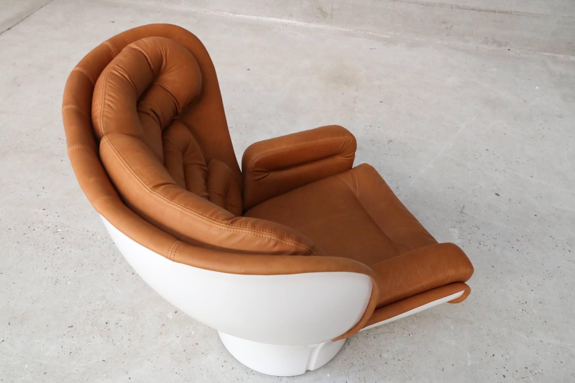 Joe Colombo ELDA Chair Reupholstered in Cognac Aniline Leather 1