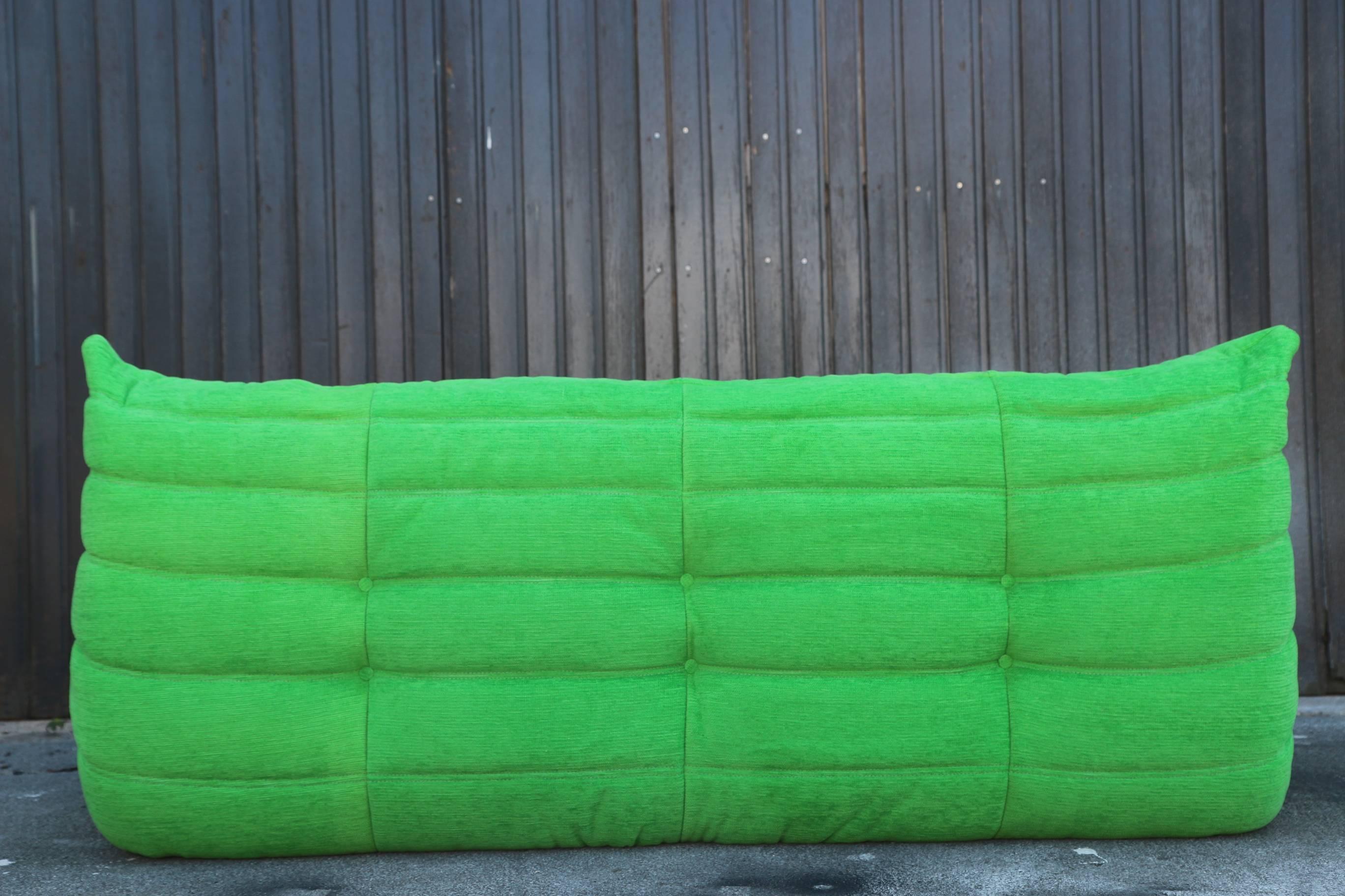 Ligne Roset Togo Set Re-Upholstered in Funky Green Fabric In Excellent Condition In Ostend, BE
