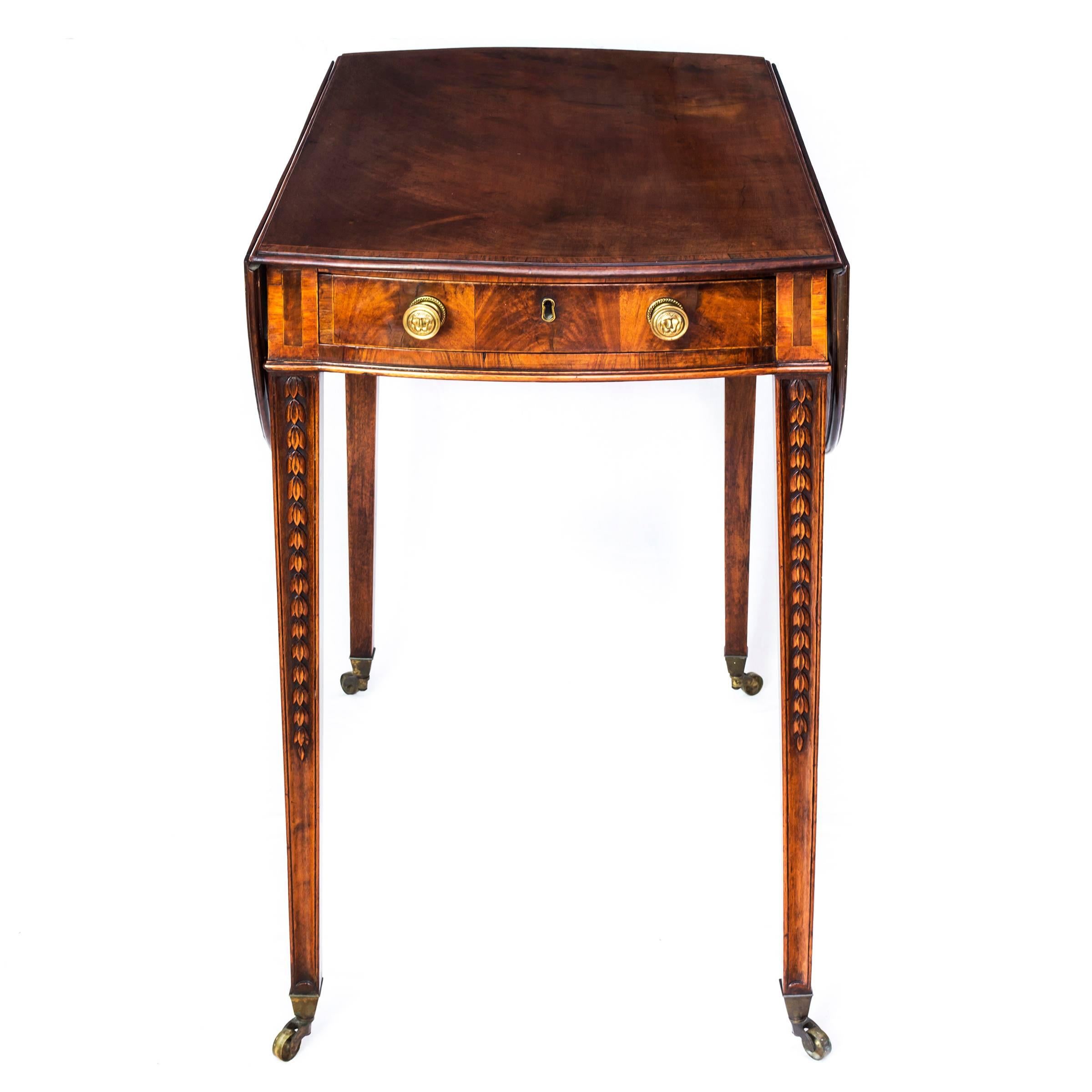 Carved Fine English 18th Century George III Mahogany and Tulipwood Oval Pembroke Table