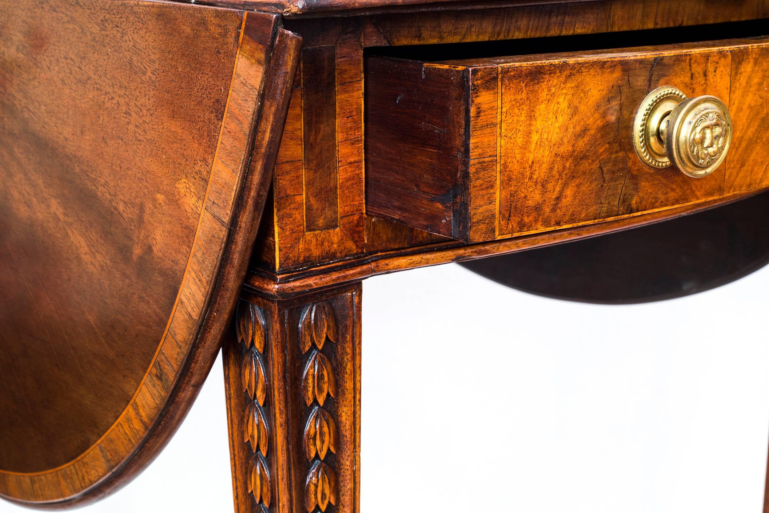 Fine English 18th Century George III Mahogany and Tulipwood Oval Pembroke Table 2
