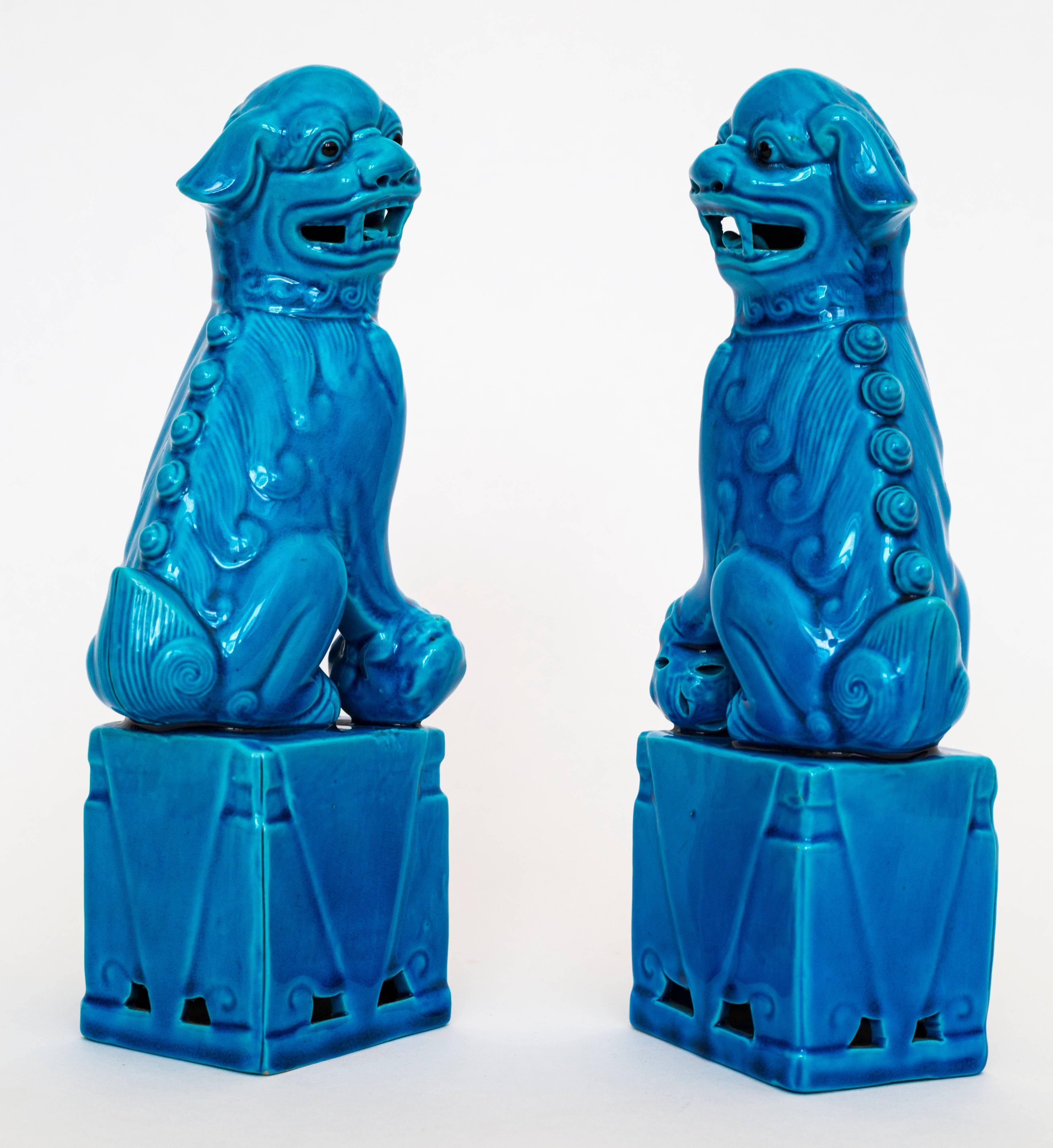 20th Century Pair of Vintage Figures of Chinese Export Turquoise Guardian Lions or Foo Dogs
