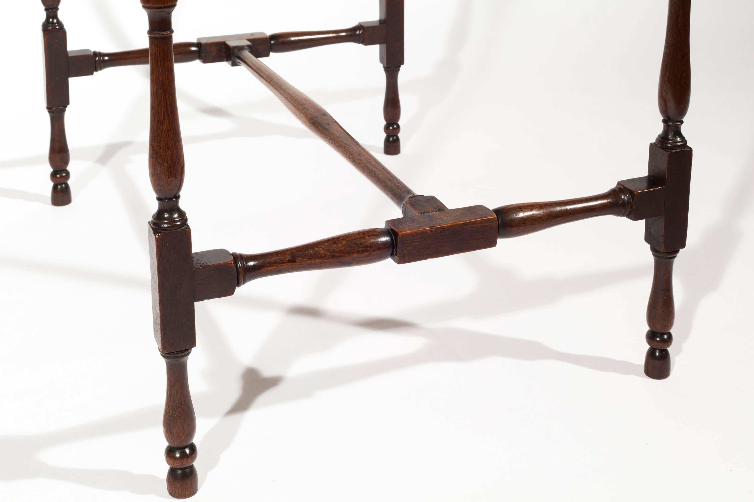 English 18th Century George III Chippendale Spider Leg Mahogany Side Table 1