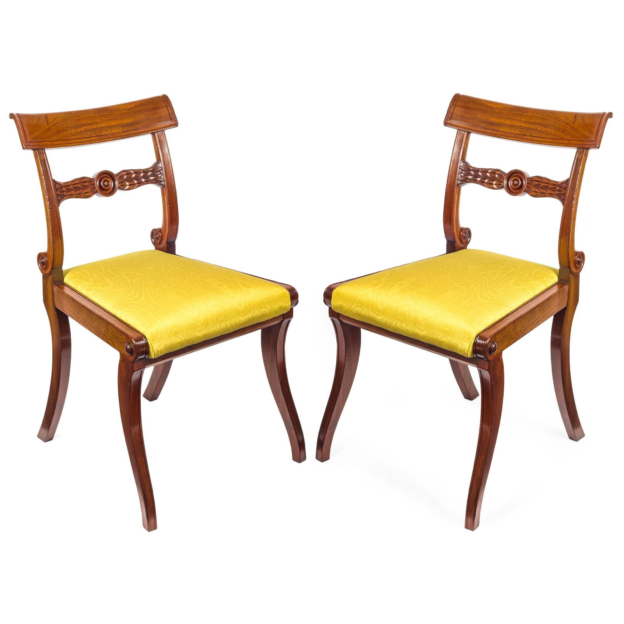 Set of Six English Regency Mahogany Klismos Dining Chairs in Yellow Moire Silk 1