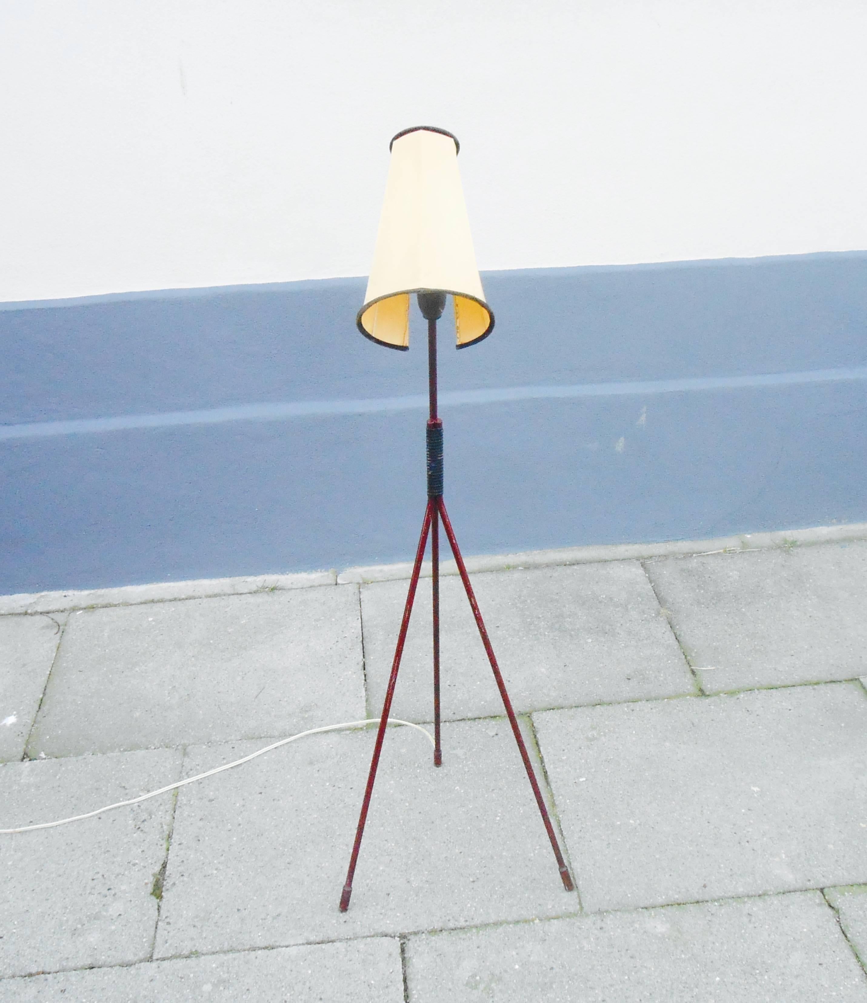 Mid-20th Century 1950s Modernist Tripod Floor Lamp 'Giraffe' by Hans Bergstrom, Sweden 1950s