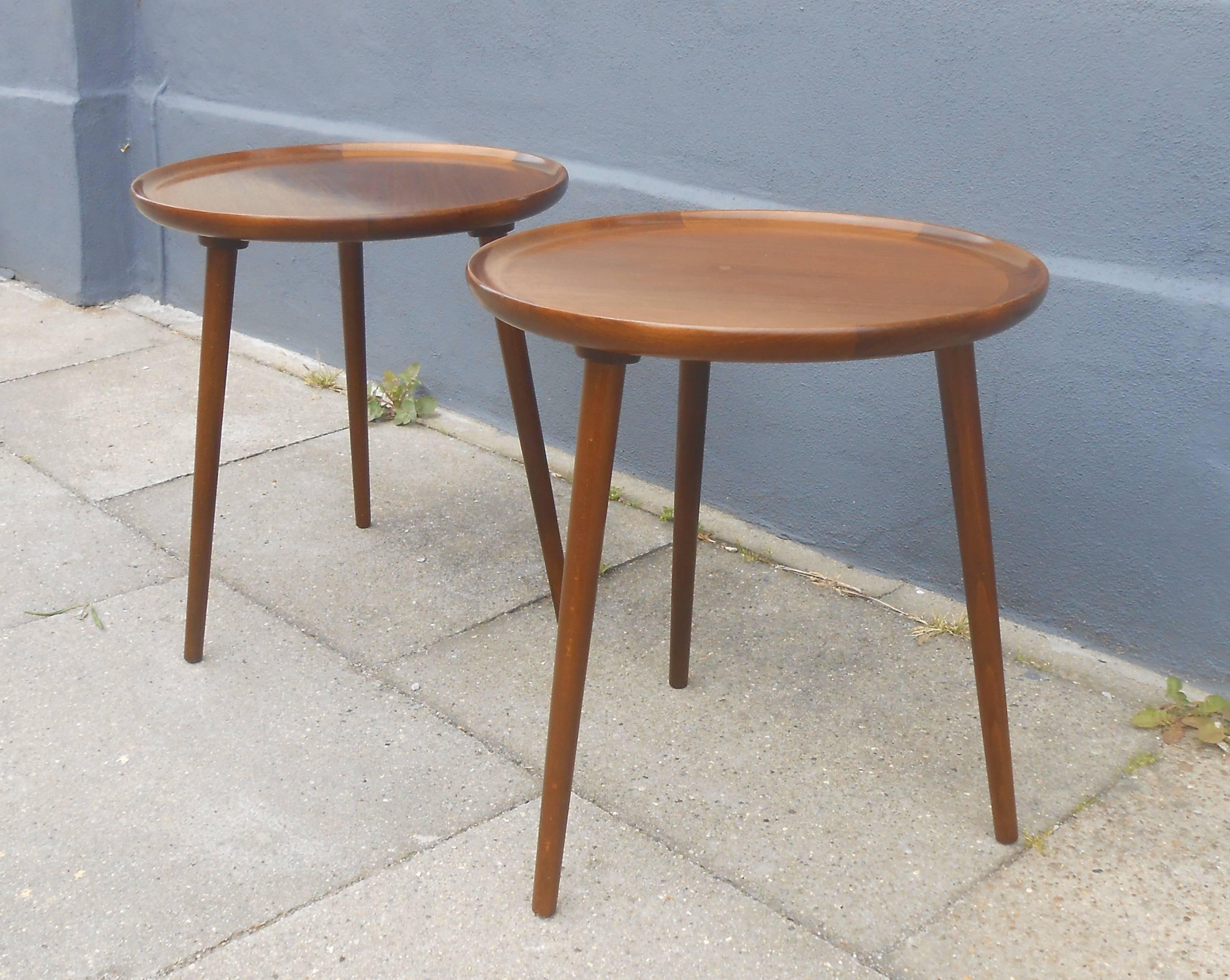 Mid-20th Century Pair of Walnut Three-Legged Round Side Tables, Anton Kildeberg Danish Modern