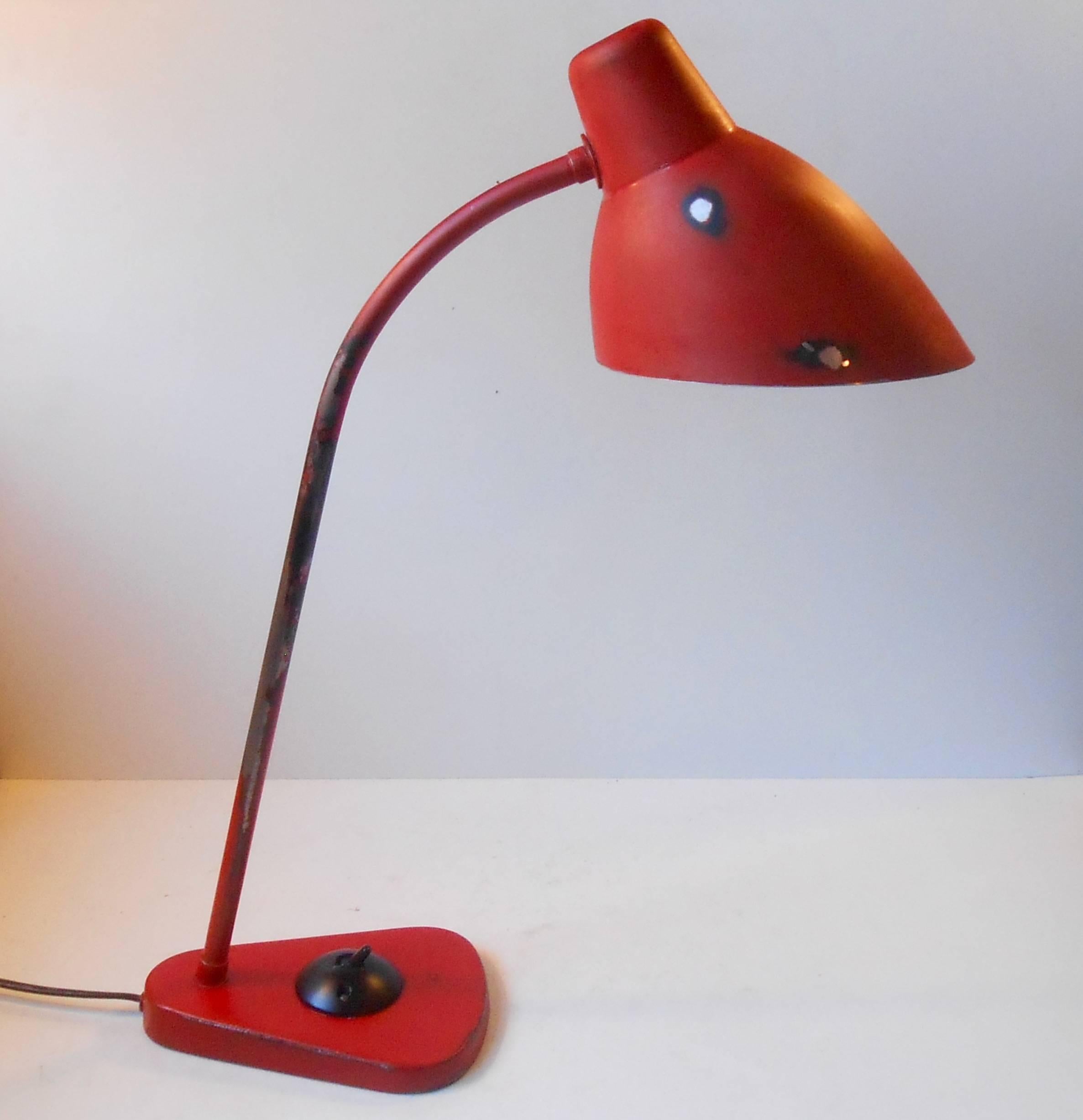 Rare piece designed by Vilhelm Lauritzen in the late 1930s or early 1940s. Made for DSB (De Danske Statsbaner, 'The Danish Railway Network'(trans.) hence the name 'Konduktørlampe' ('Train Conductor' (trans). Its was manufactured by Louis Poulsen.
