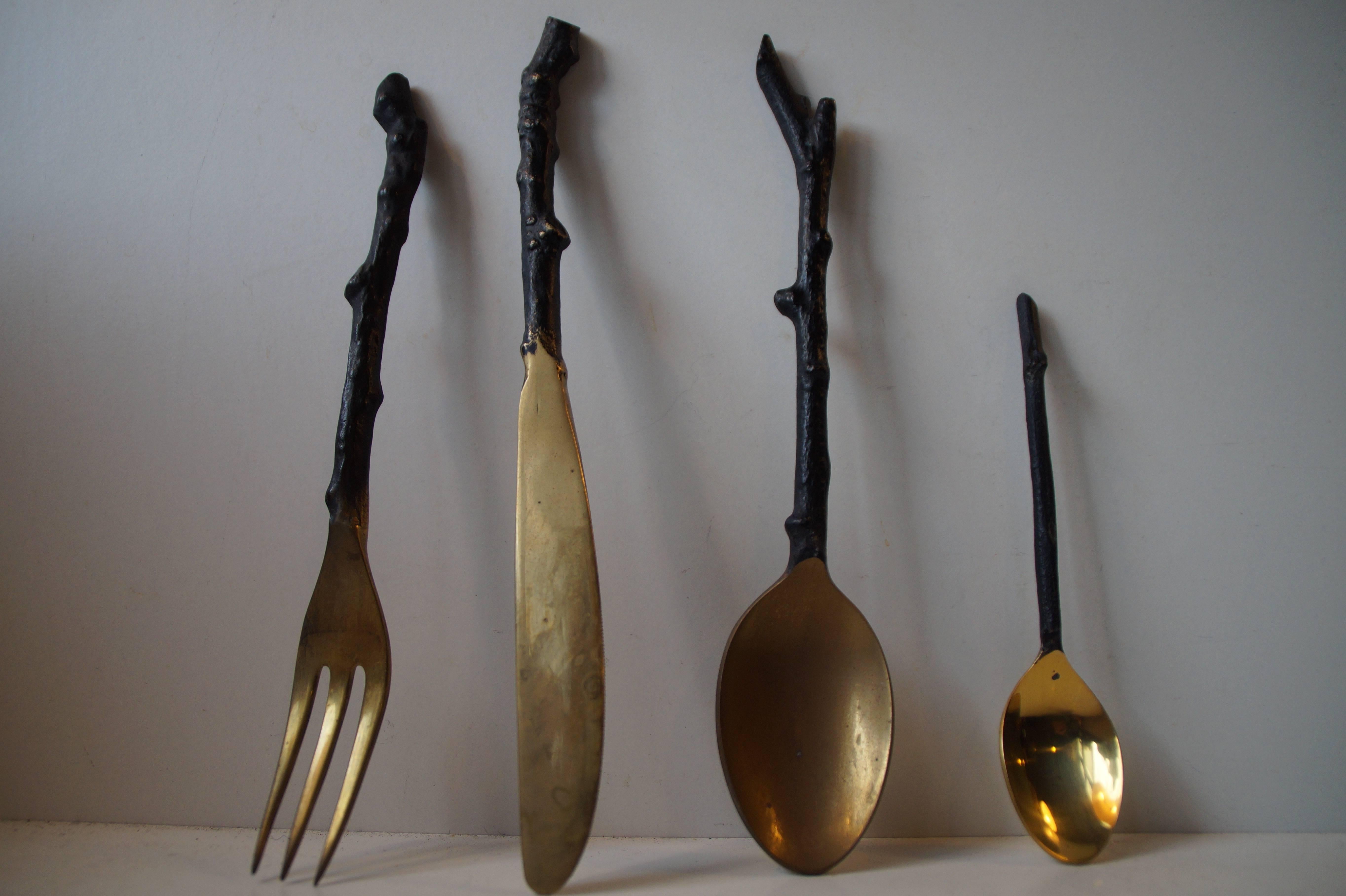 Rustic Vintage Indian 'Twig' Flatware Bronze Cutlery Service Set of 48 Pieces In Excellent Condition In Esbjerg, DK