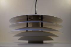 Dänischer Anhänger 'Lanterna Danica' aus weißer Emaille von Jorgen Buchwald:: Dänemark