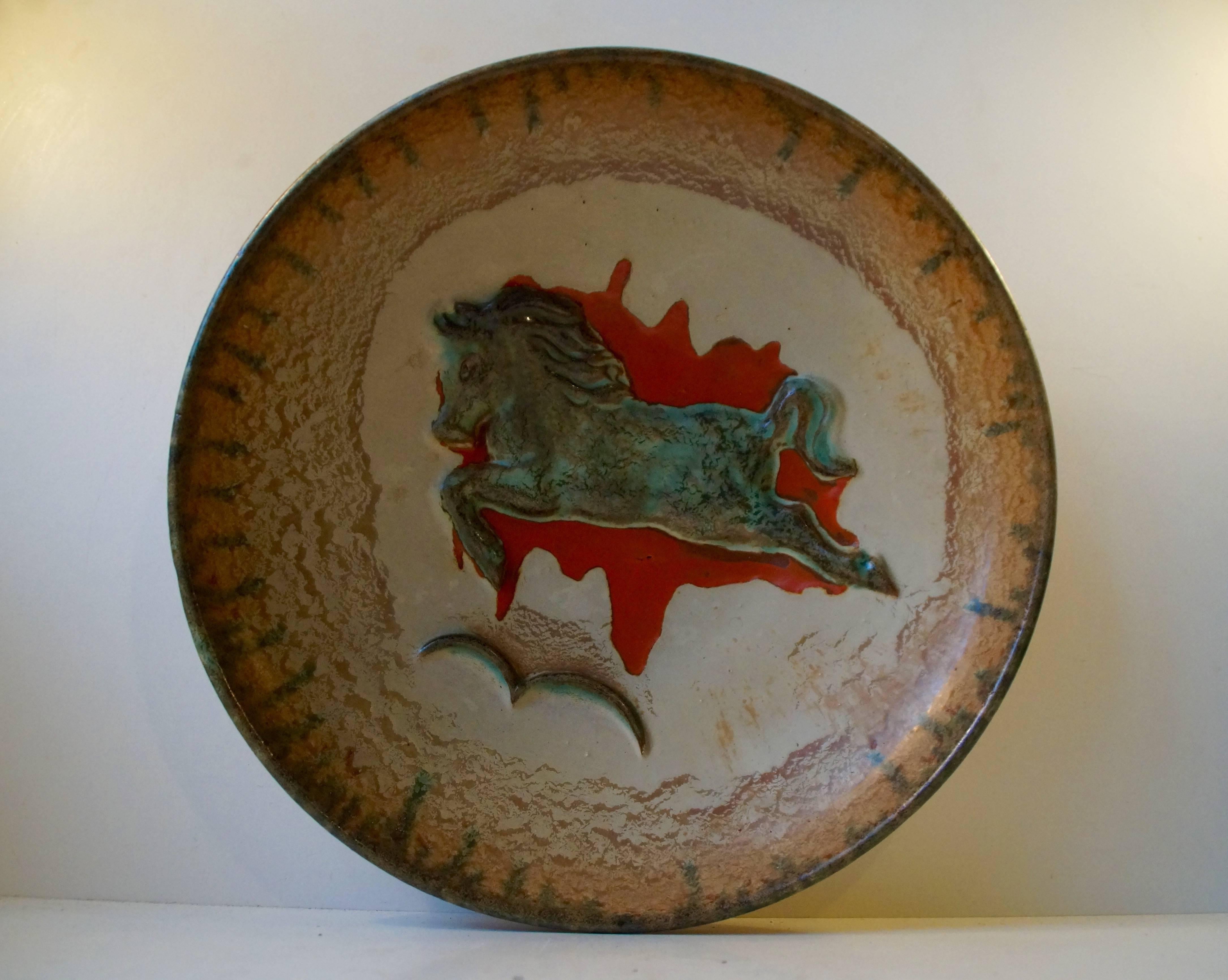 Unusual Mid-Century Stoneware Centrepiece 'Horse' Bowl by John Anderson Hoganas For Sale 1
