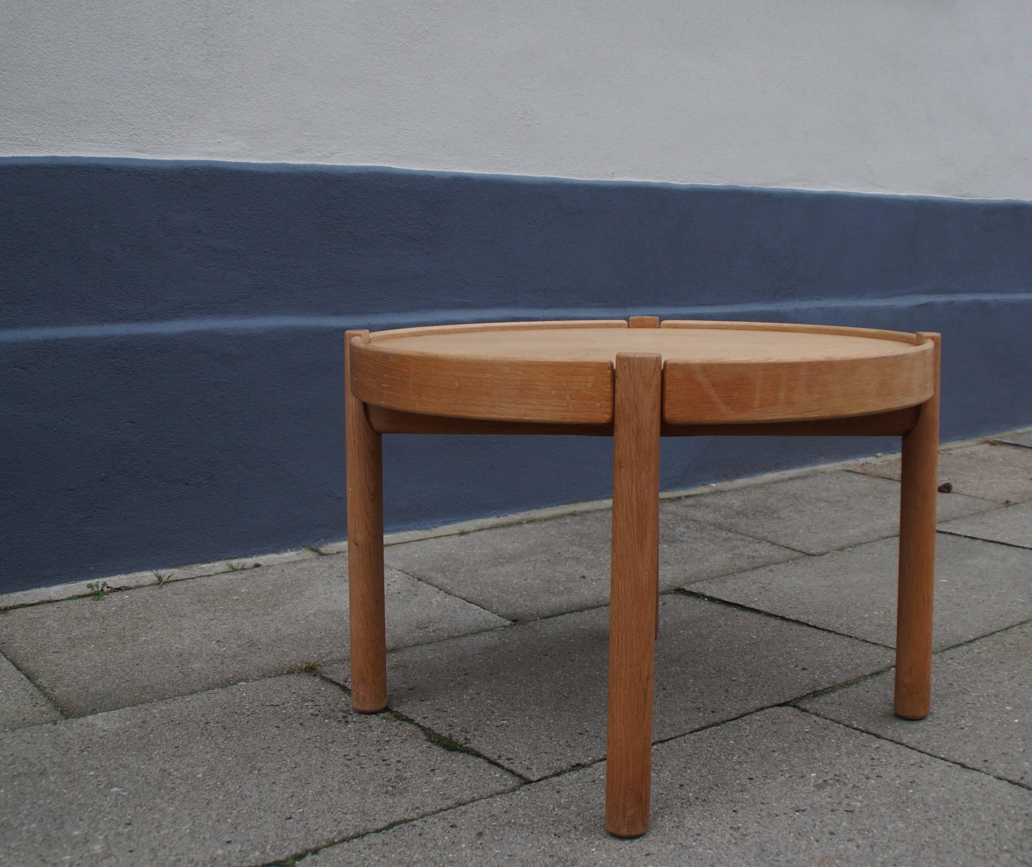 Mid-20th Century Danish Reversible Tray-Top Oak/Cork Side Table by Børge Mogensen, 1960s