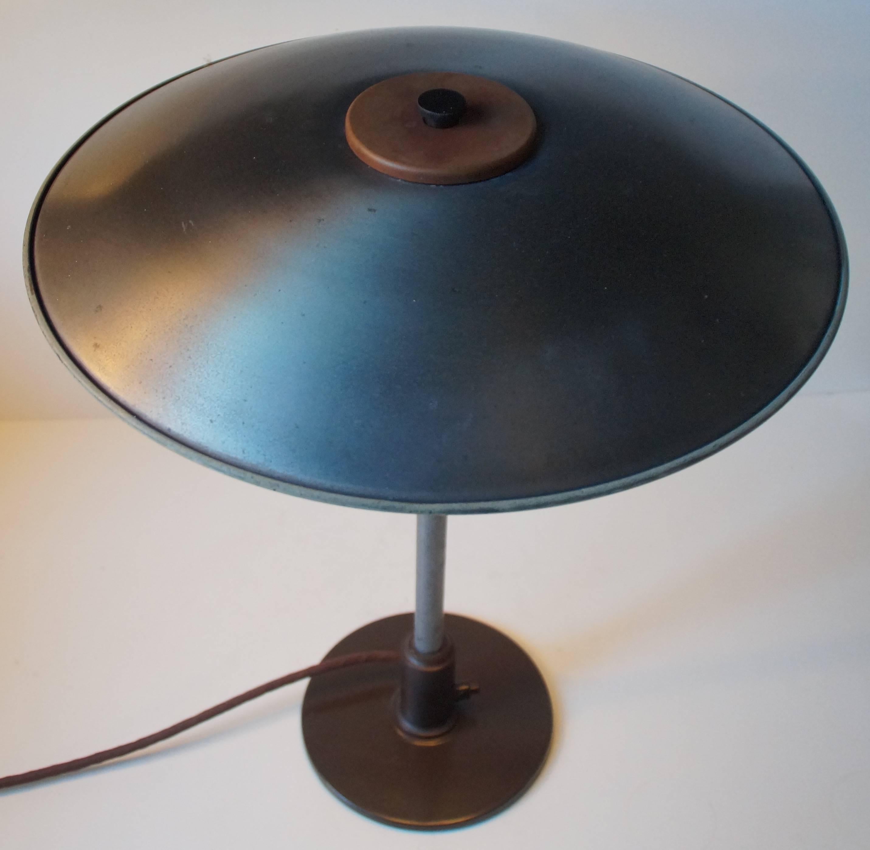 Rare 1940s PH 3, 5/2, 5 Table Lamp by Poul Henningsen for Louis Poulsen, Denmark In Good Condition In Esbjerg, DK