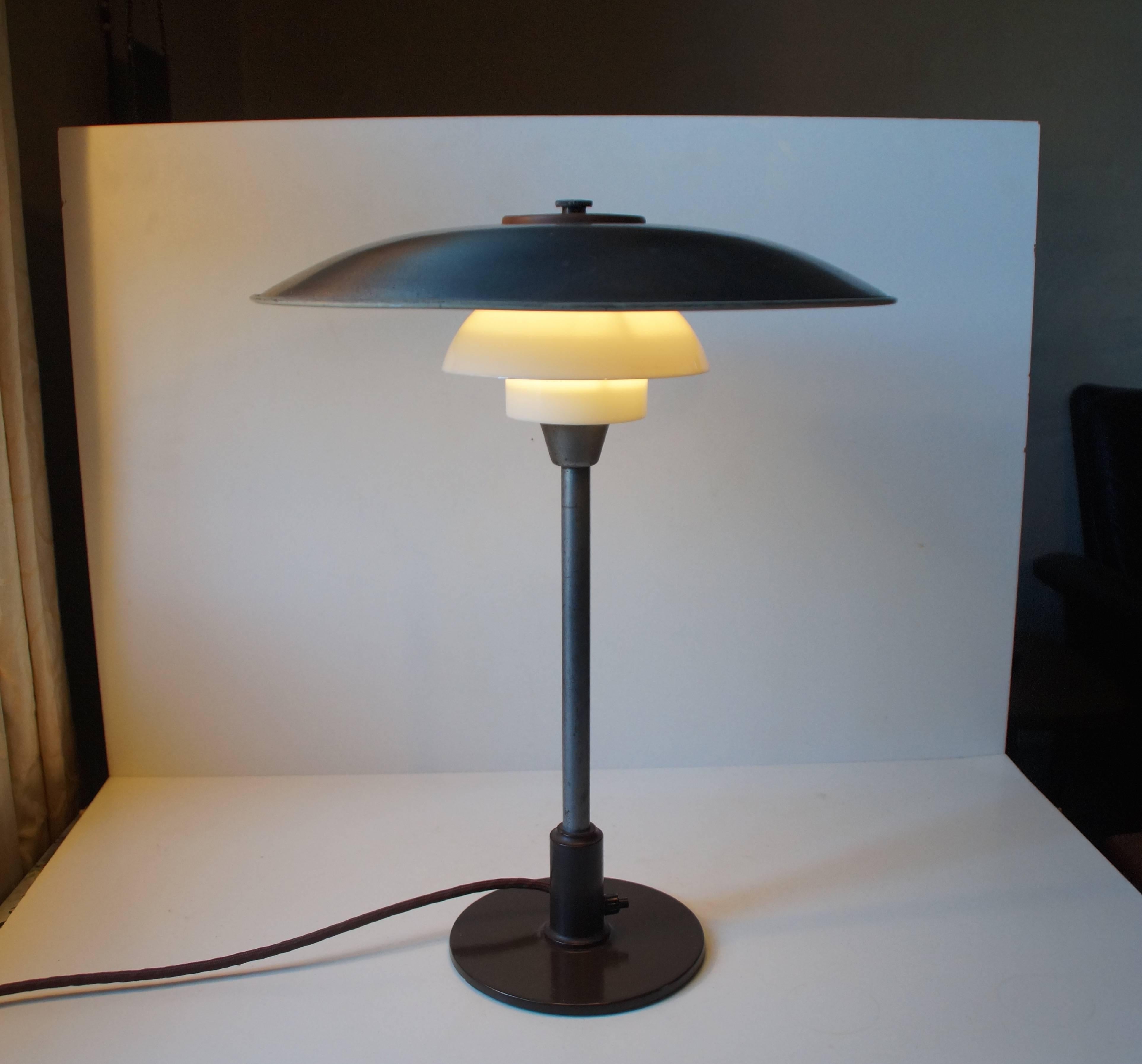 Mid-20th Century Rare 1940s PH 3, 5/2, 5 Table Lamp by Poul Henningsen for Louis Poulsen, Denmark
