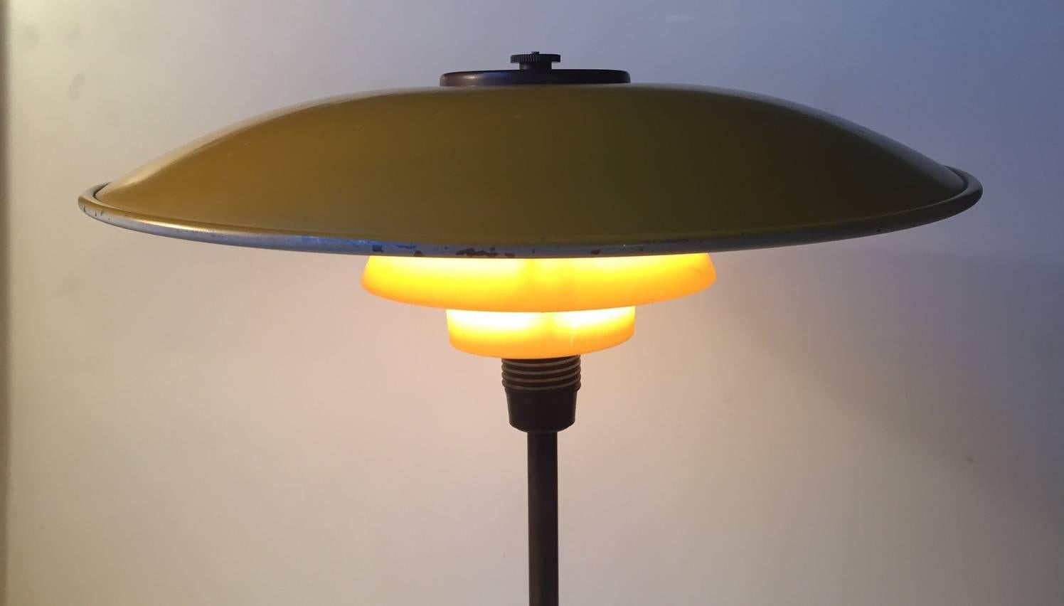 Danish 1930s PH 3, 5/2 Table Lamp by Poul Henningsen for Louis Poulsen Denmark For Sale