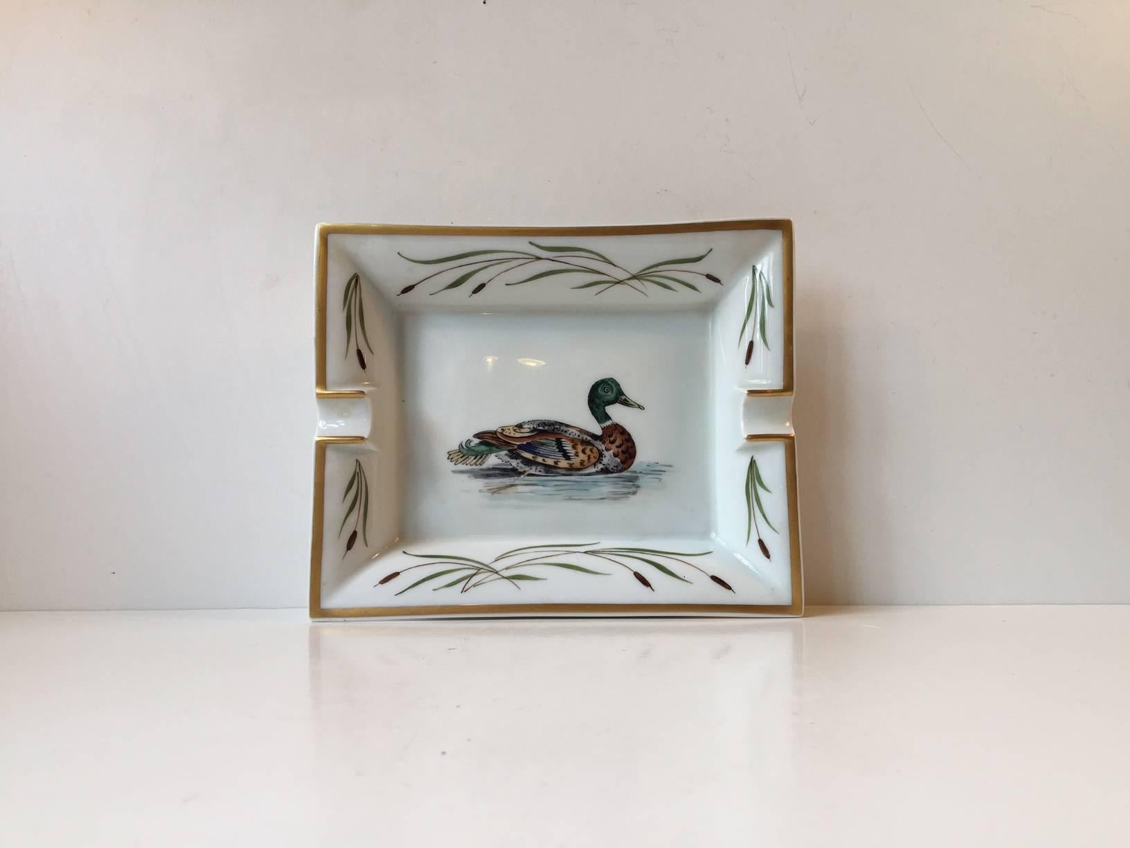 Victorian Vintage Hermés White Porcelain Cigar Ashtray with Duck Motif, Paris France 1980s