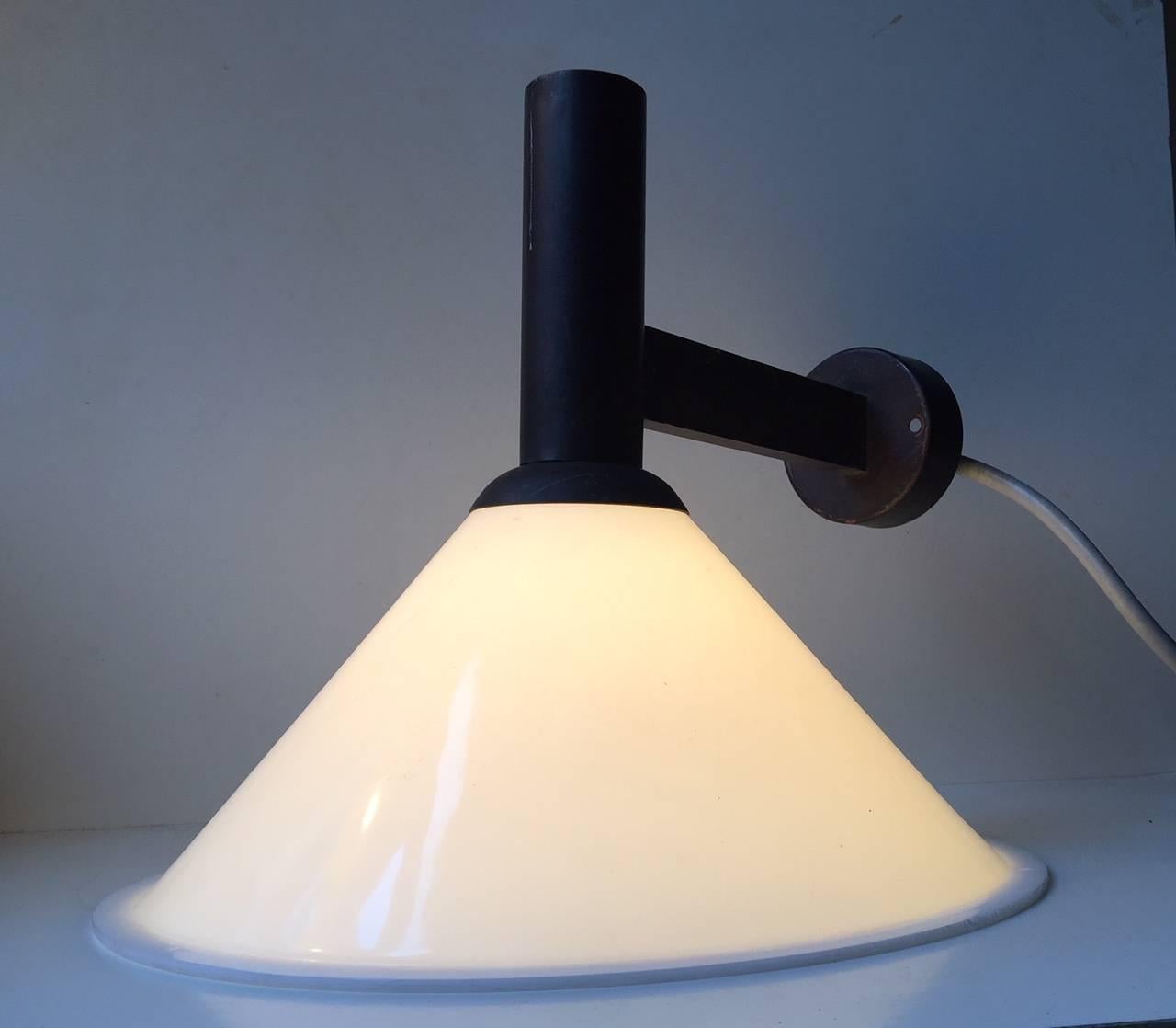 Danish Midcentury Outdoor Copper Wall Lamp by Følsgaard & Lyfa, 1970s In Good Condition In Esbjerg, DK