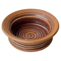 Schale aus Steingut im dänischen Modern-Stil von Tue Poulsen mit spiralförmiger Glasur, 1970er Jahre