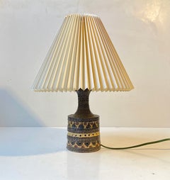 Skandinavischer Brutalismus – Tischlampe aus glasiertem Steingut von Jette Hellerøe, 1970er Jahre